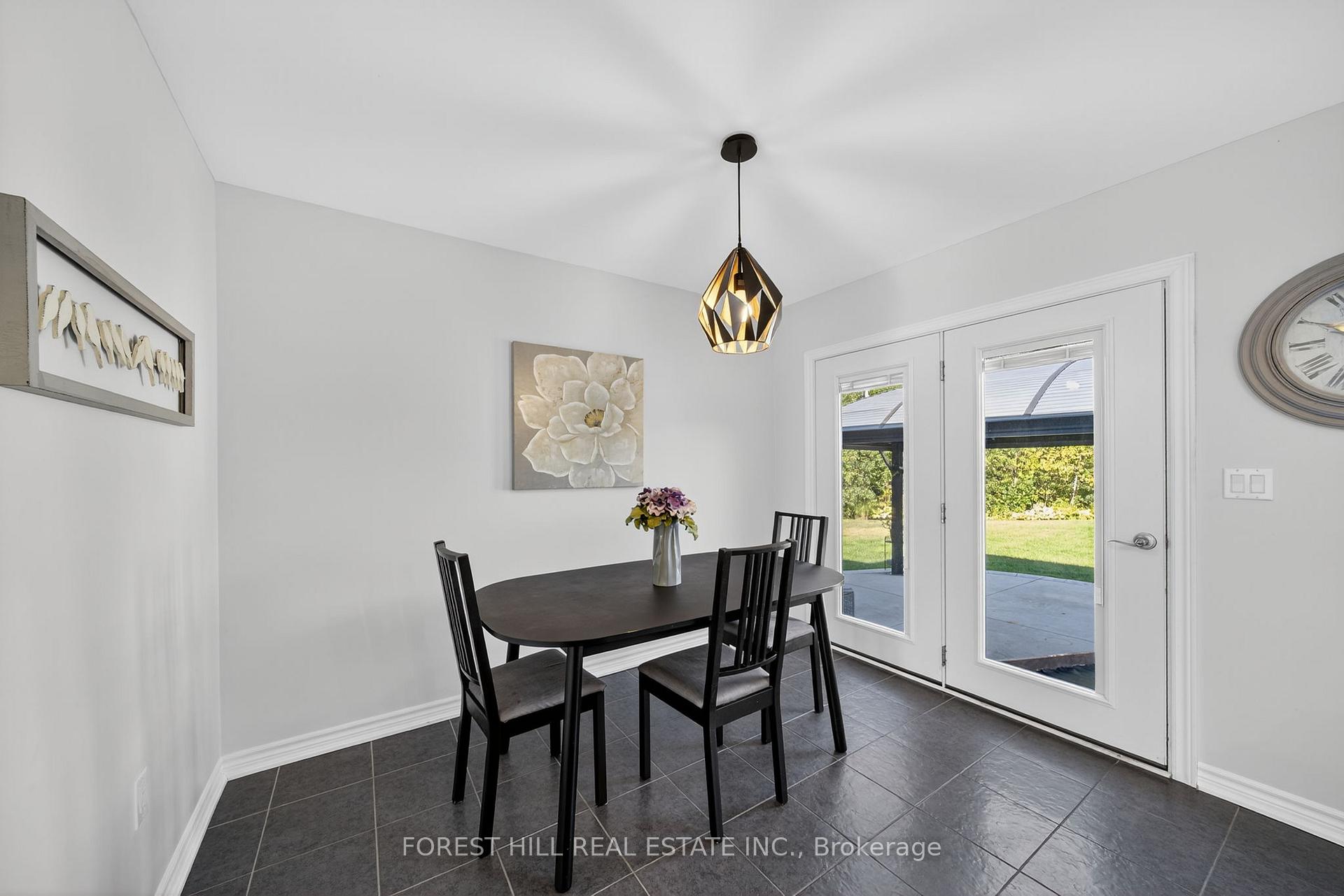 Photo 16 of 70 Robert Street S, Wasaga Beach — HOMEH