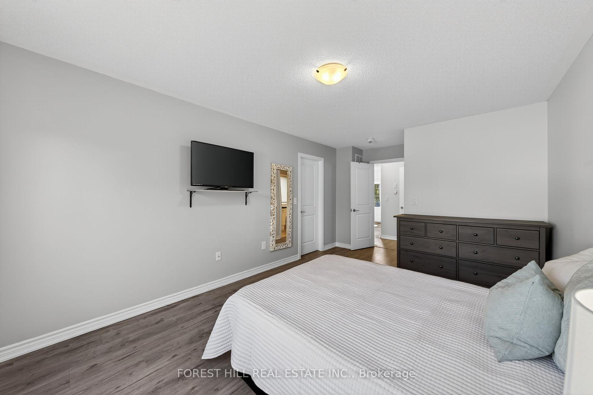 Photo 22 of 70 Robert Street S, Wasaga Beach — HOMEH