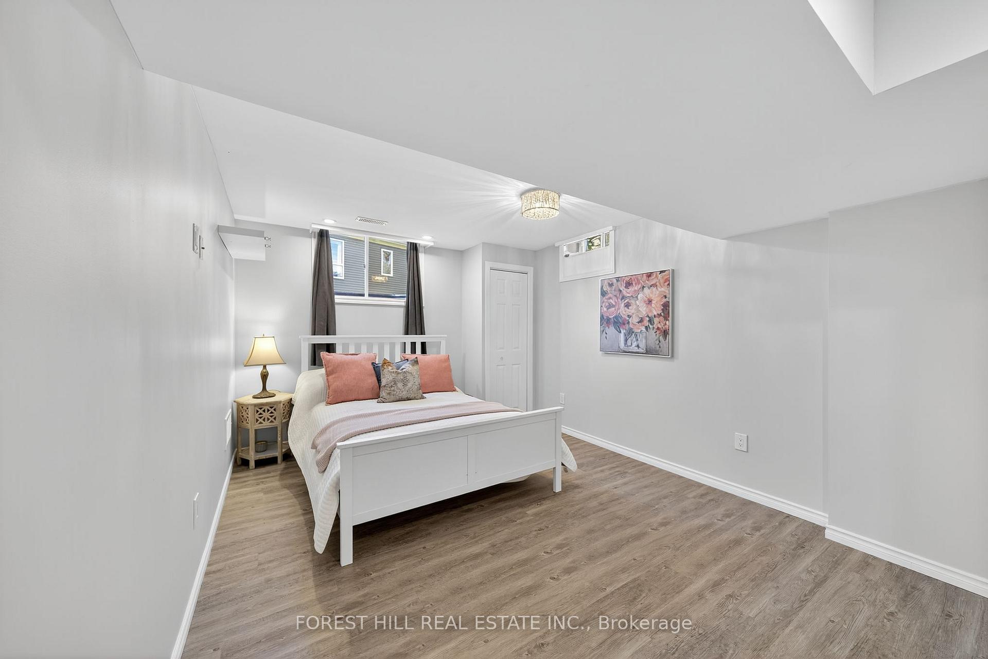 Photo 27 of 70 Robert Street S, Wasaga Beach — HOMEH