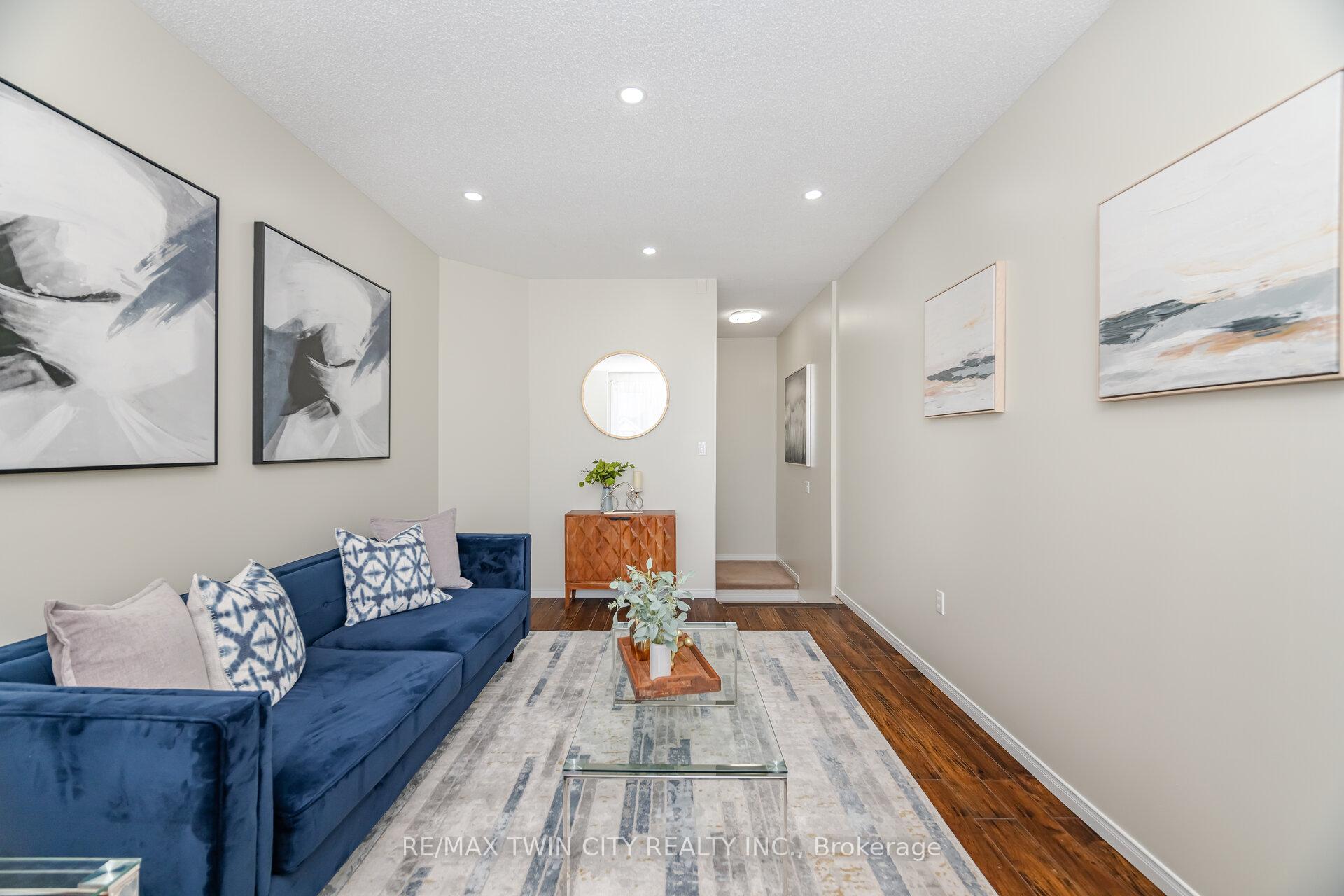 Photo 19 of 525 Chablis Drive, Waterloo — HOMEH