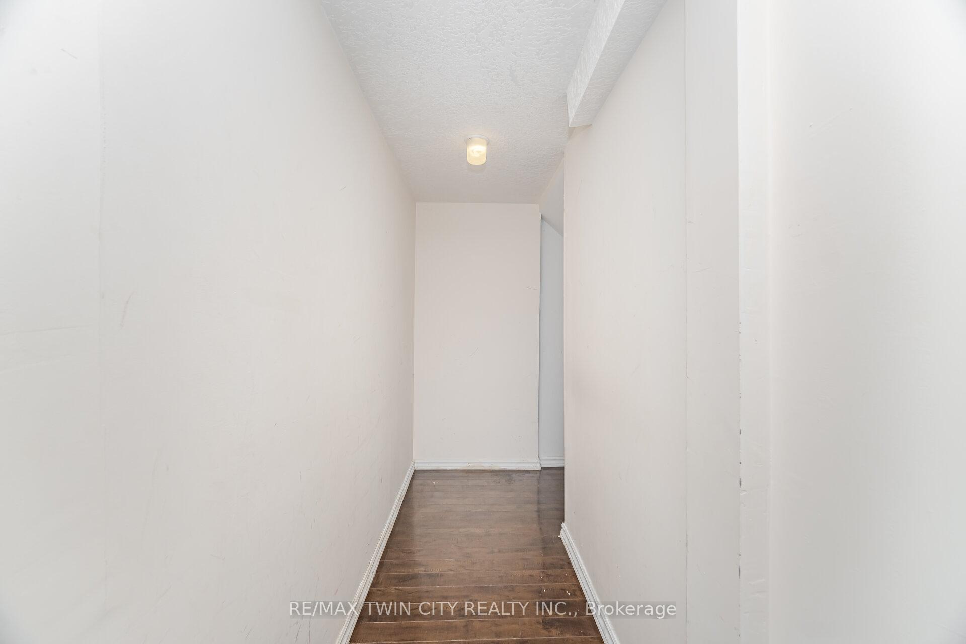 Photo 35 of 525 Chablis Drive, Waterloo — HOMEH