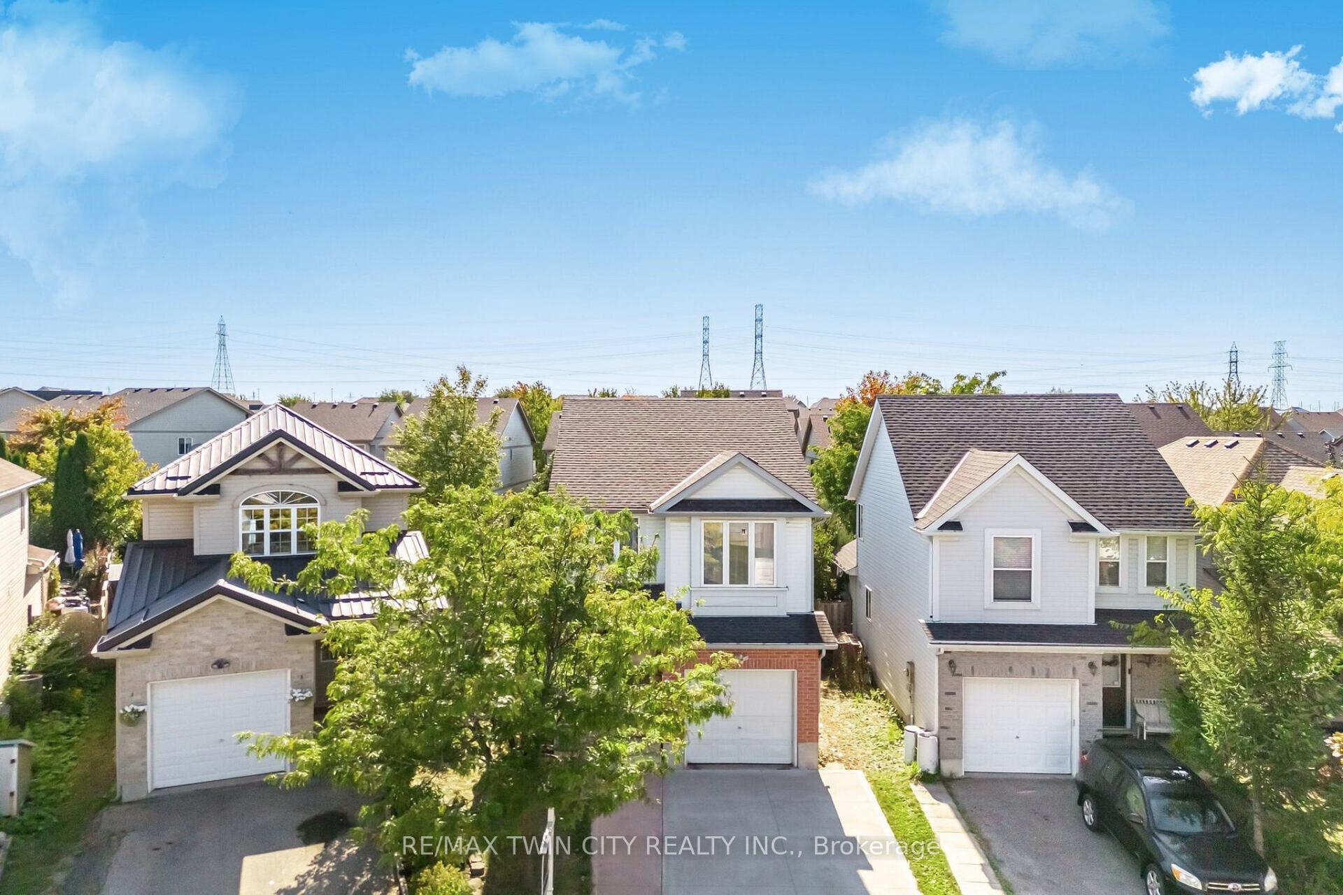 Photo 40 of 525 Chablis Drive, Waterloo — HOMEH