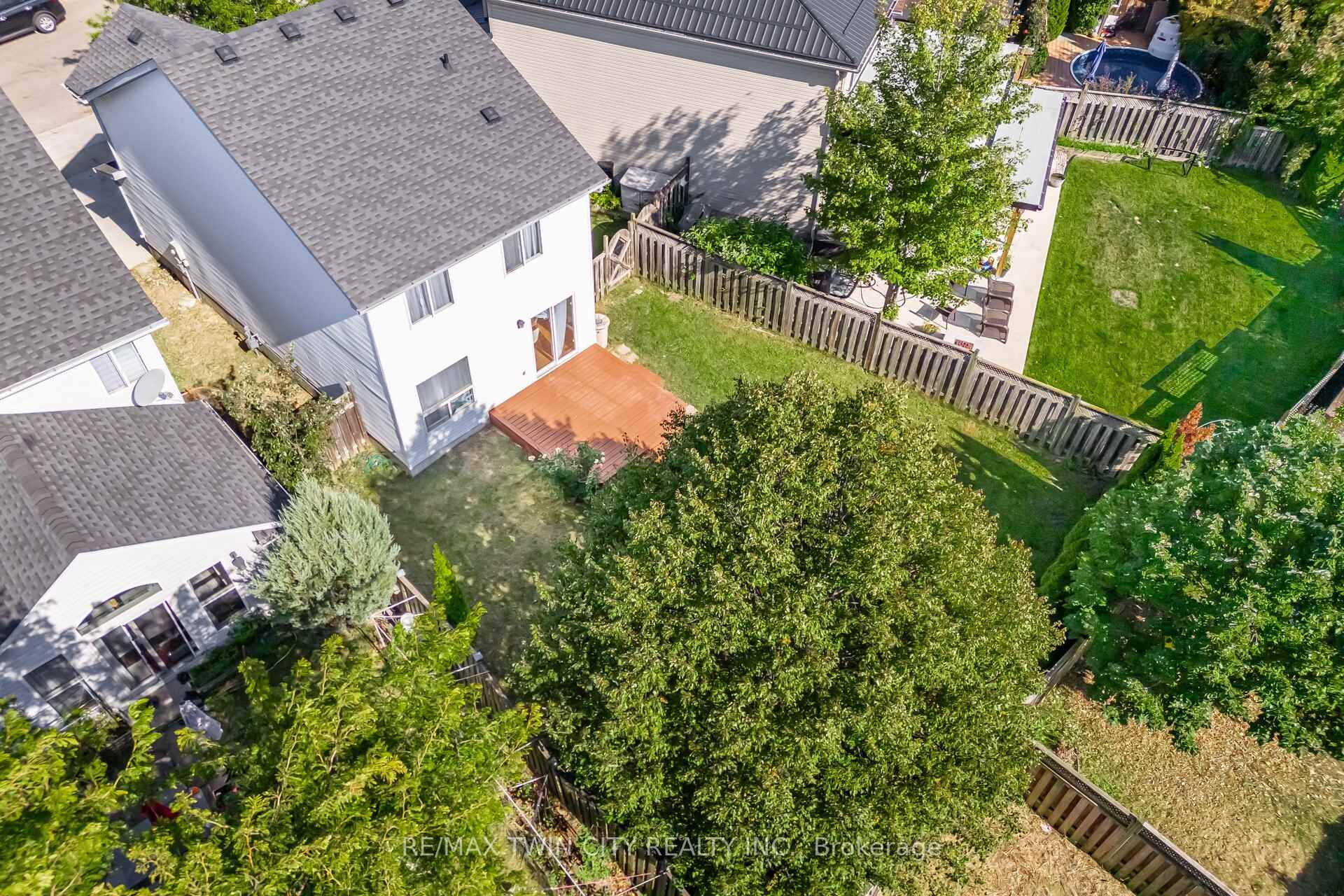Photo 44 of 525 Chablis Drive, Waterloo — HOMEH