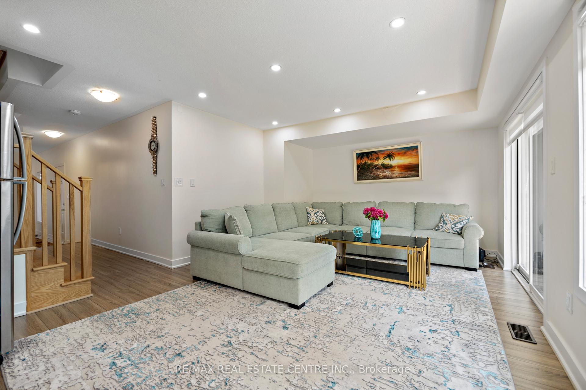 Photo 7 of 53 Benoit Street, Vaughan, Vellore Village — HOMEH