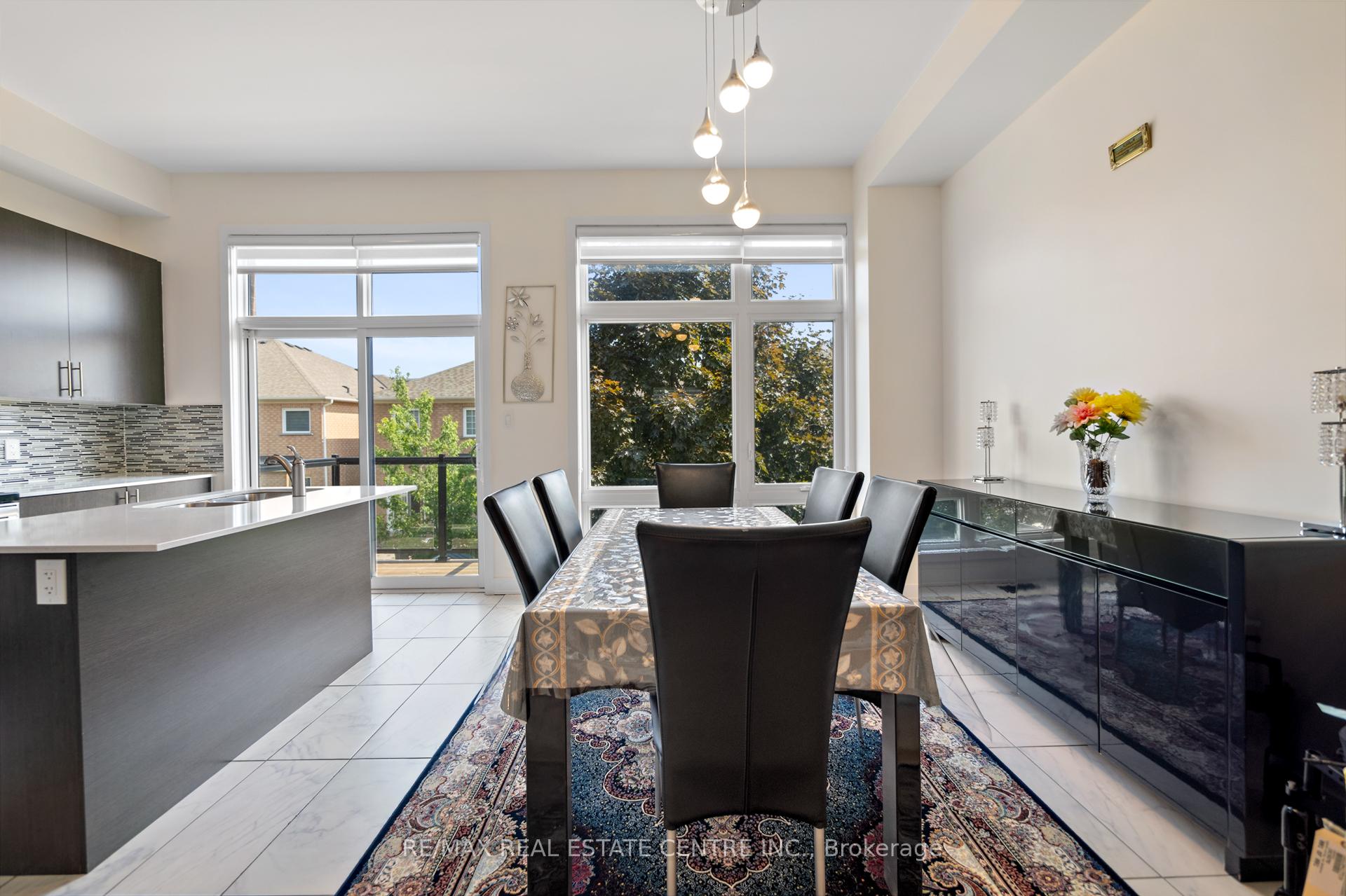 Photo 13 of 53 Benoit Street, Vaughan, Vellore Village — HOMEH