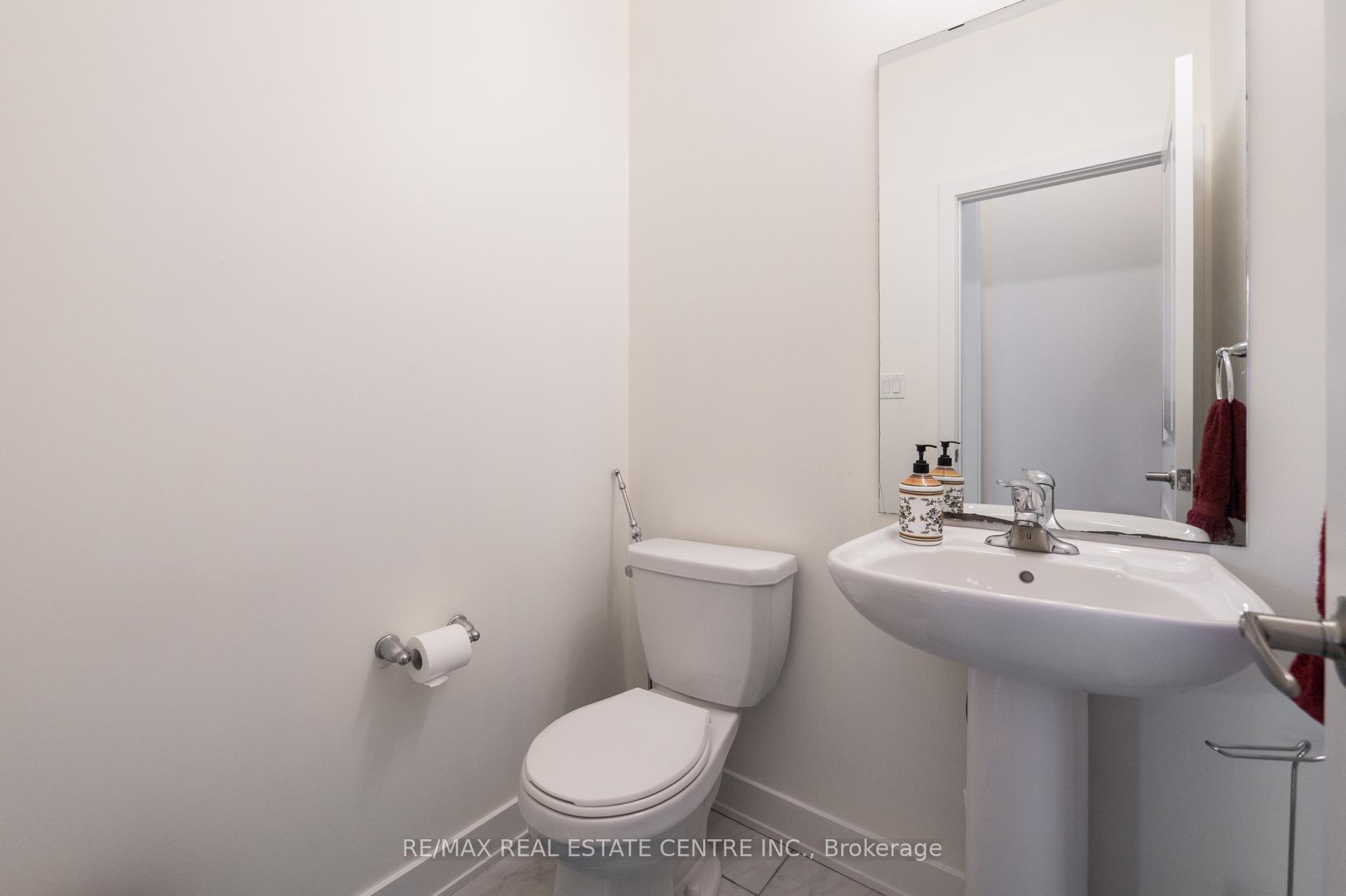 Photo 18 of 53 Benoit Street, Vaughan, Vellore Village — HOMEH