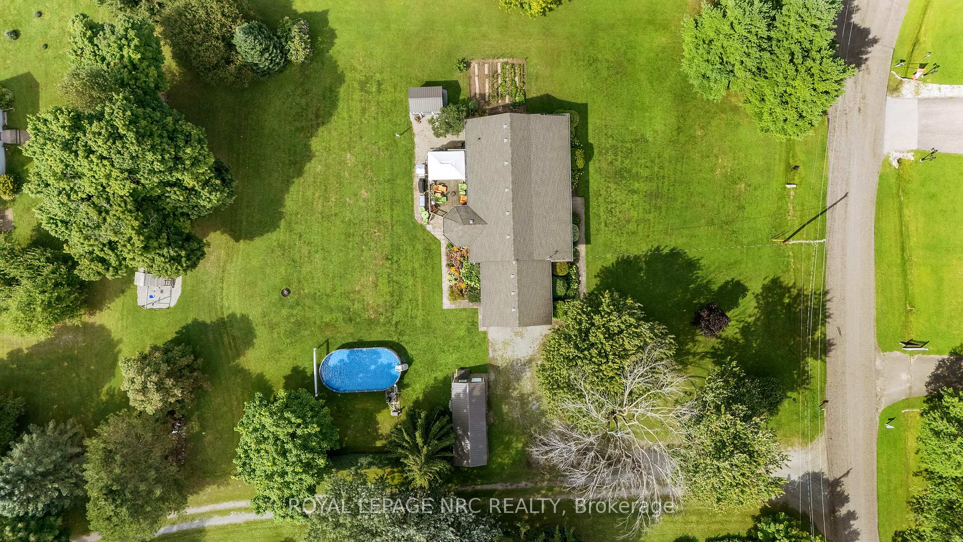 Photo 3 of 11616 Elizabeth Crescent, Wainfleet, Marshville/Winger — HOMEH