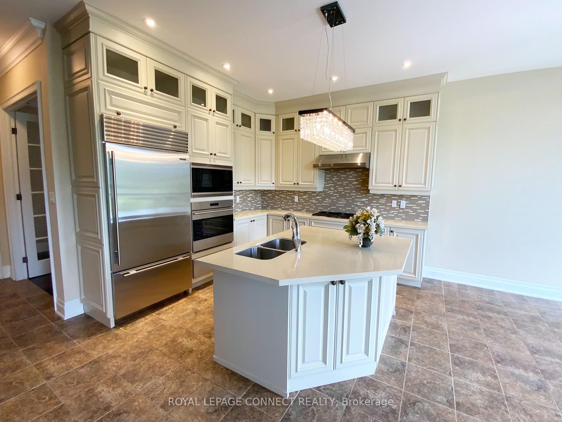 Photo 4 of 63 Hurst Avenue, Vaughan, Patterson — HOMEH