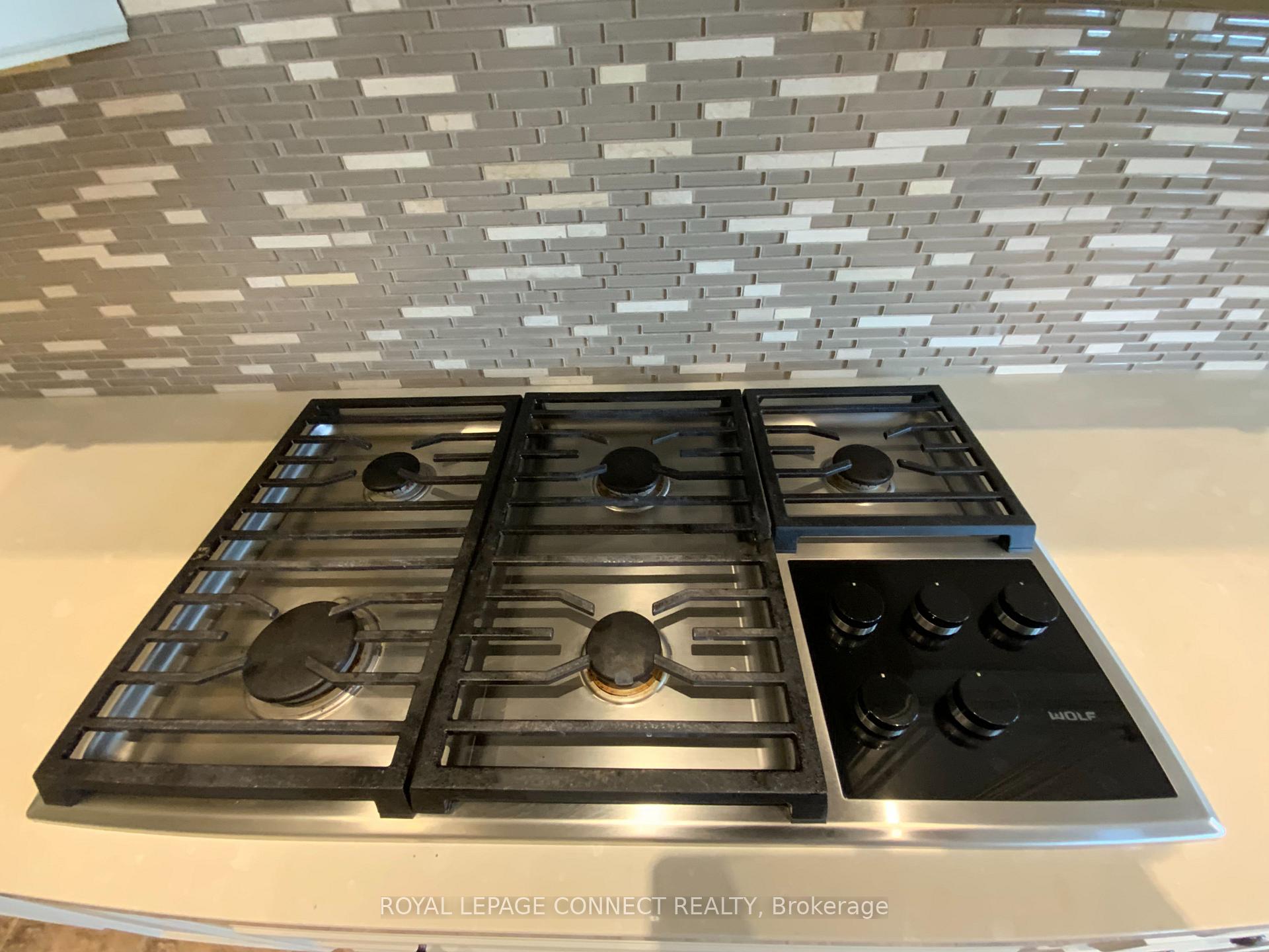 Photo 8 of 63 Hurst Avenue, Vaughan, Patterson — HOMEH