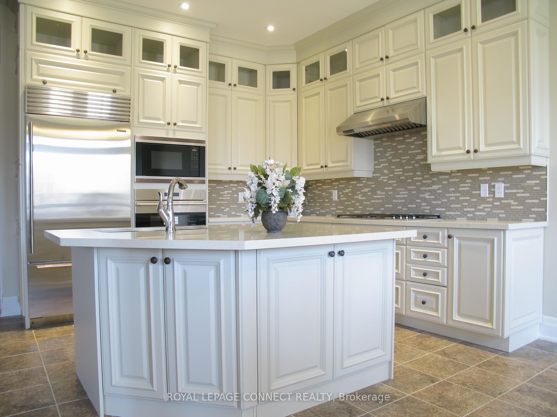 Photo 9 of 63 Hurst Avenue, Vaughan, Patterson — HOMEH
