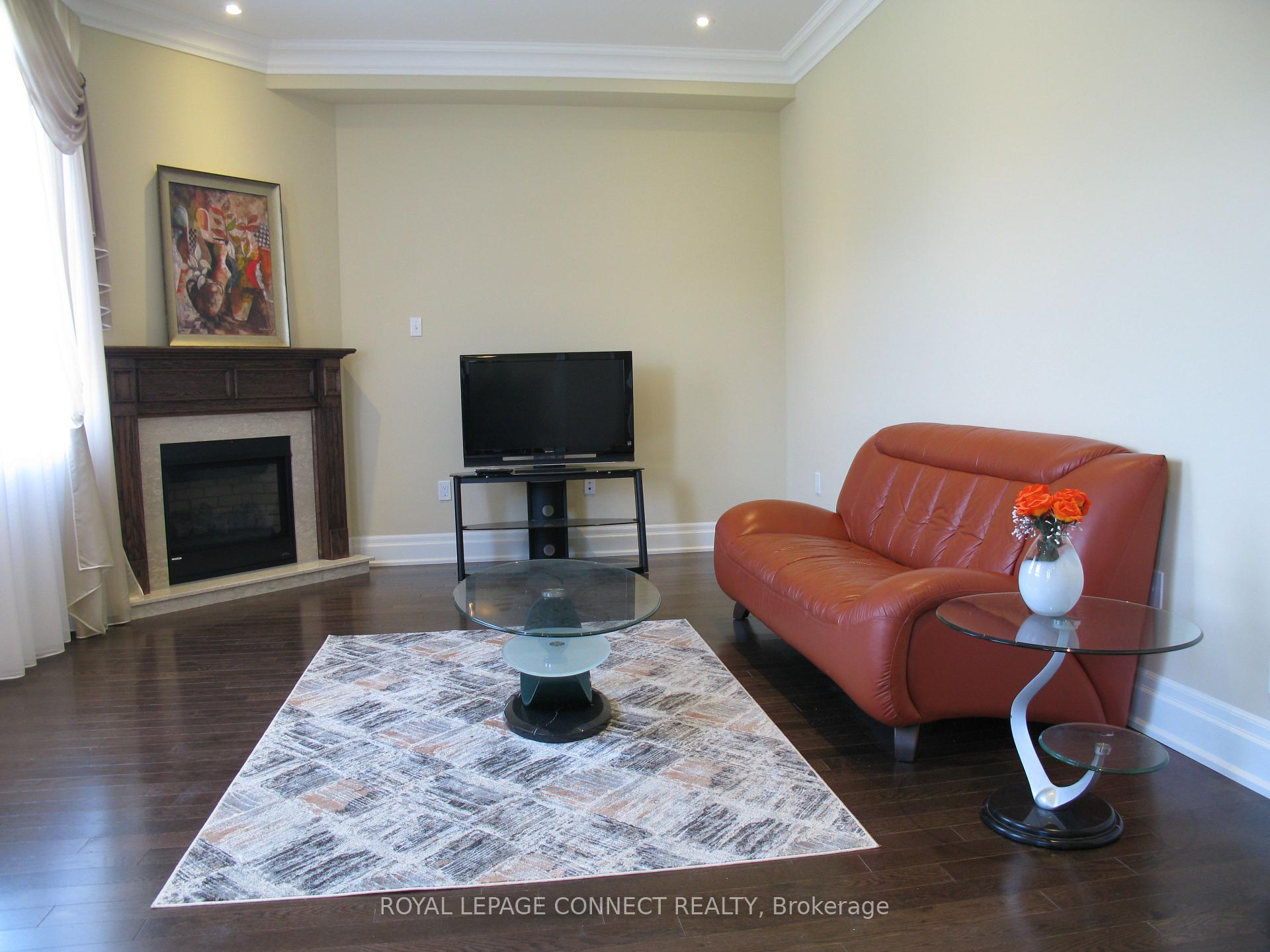 Photo 12 of 63 Hurst Avenue, Vaughan, Patterson — HOMEH