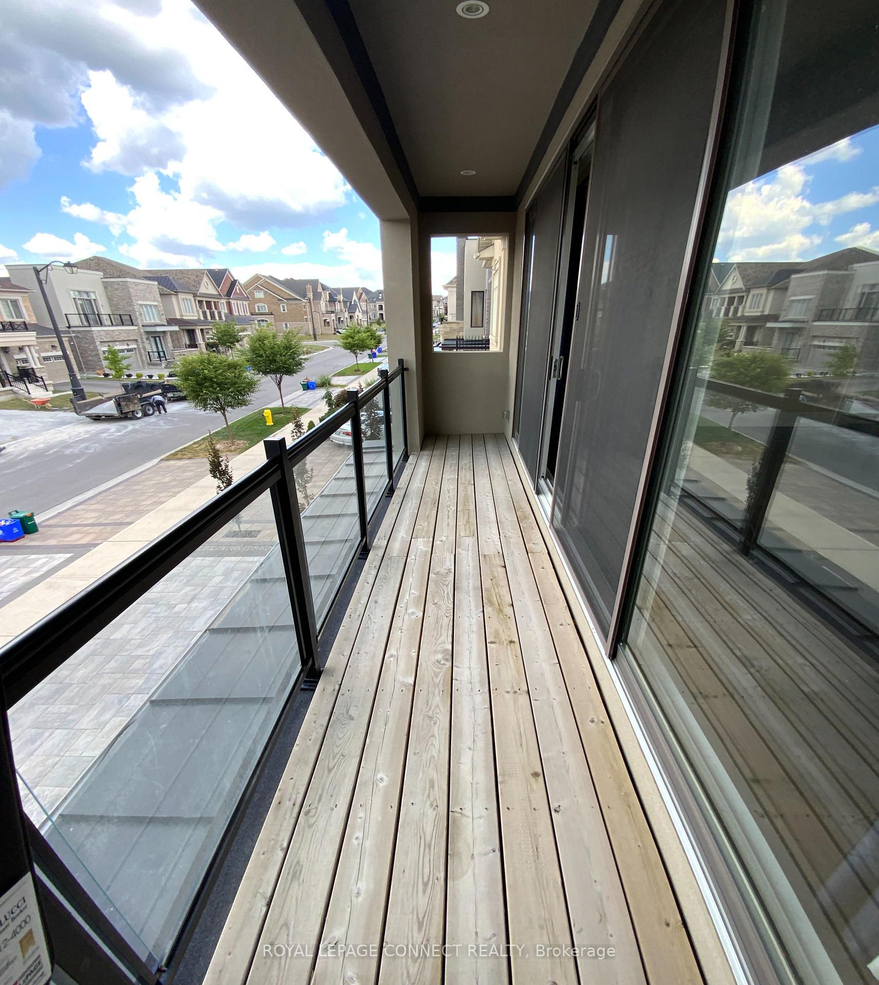 Photo 17 of 63 Hurst Avenue, Vaughan, Patterson — HOMEH