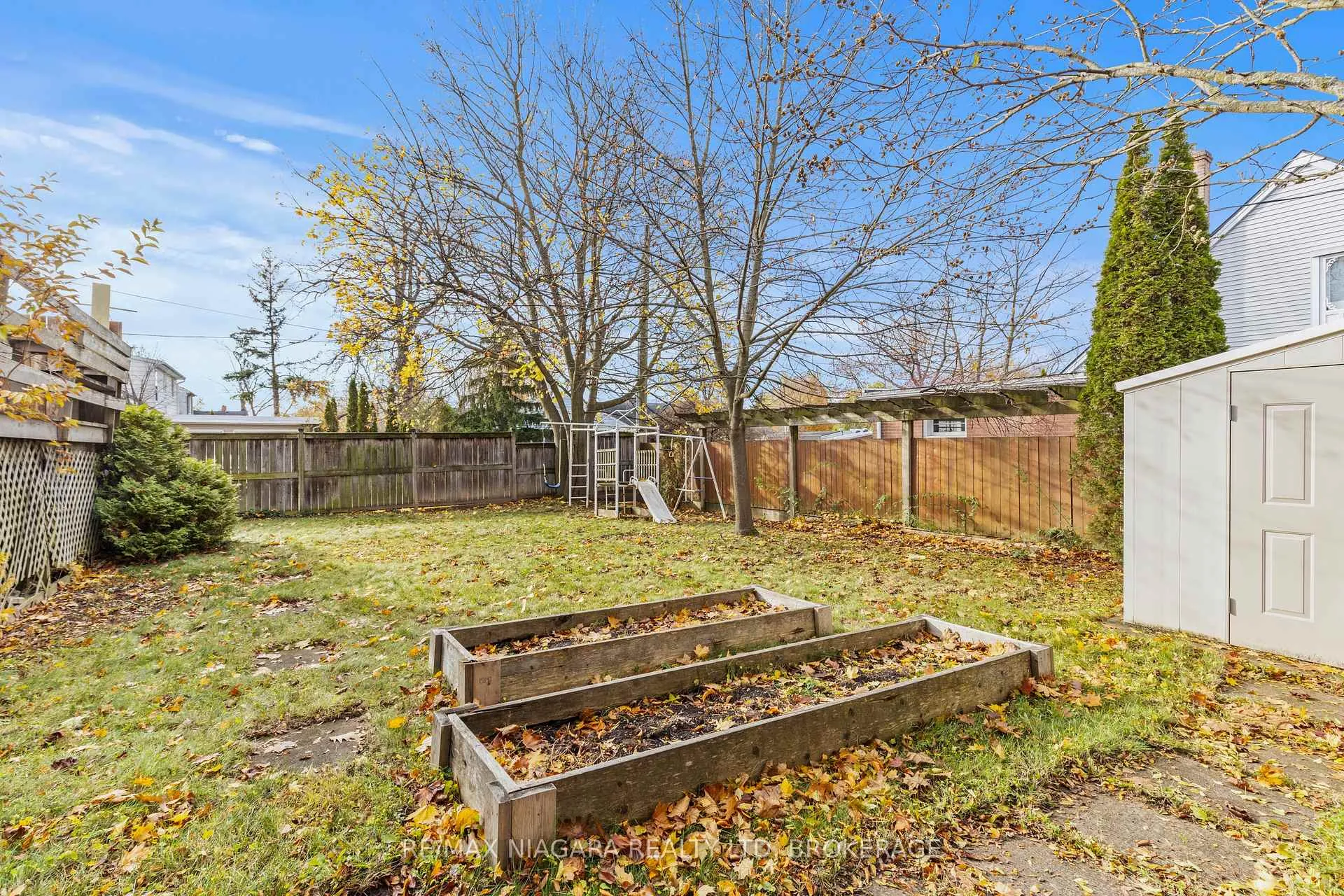 Photo 33 of 115 Edgar Street, Welland, Prince Charles — HOMEH