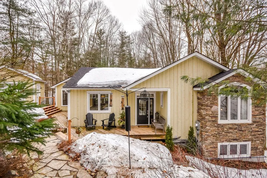 Photo 1 of 11 Beechwood Road, Oro-Medonte, Horseshoe Valley — HOMEH
