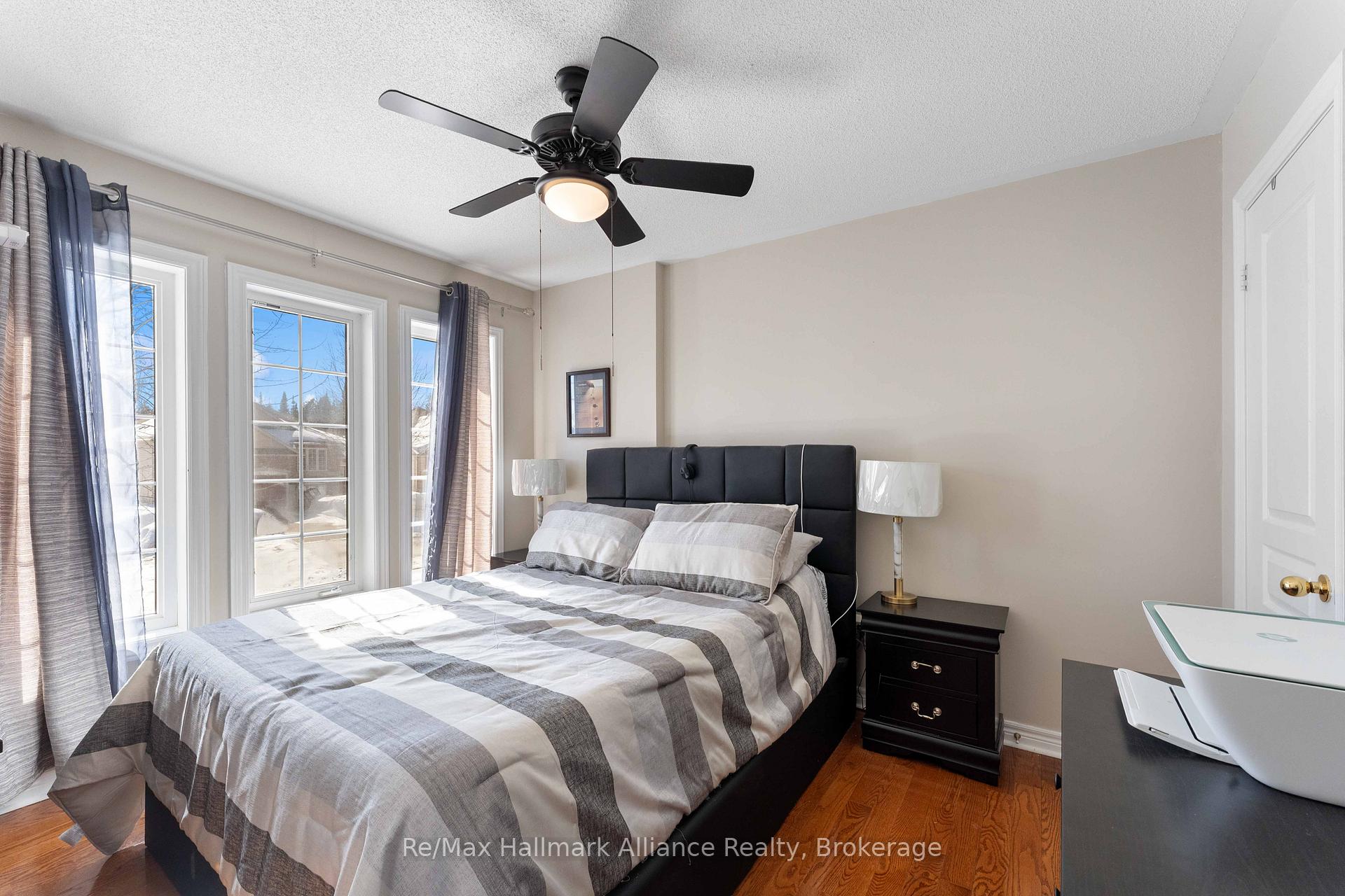 Photo 16 of 20 Meadowood Drive, Wasaga Beach — HOMEH