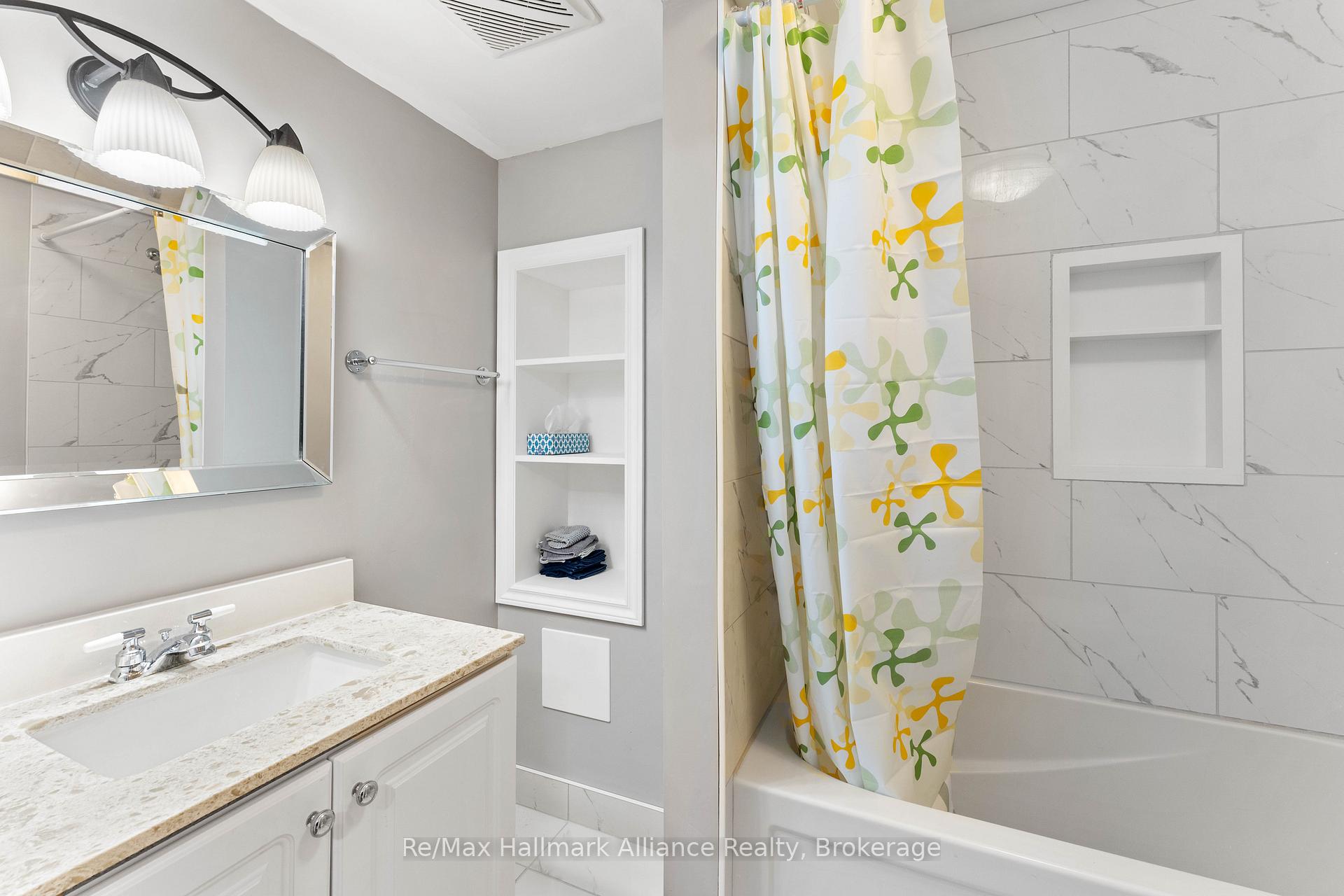 Photo 20 of 20 Meadowood Drive, Wasaga Beach — HOMEH