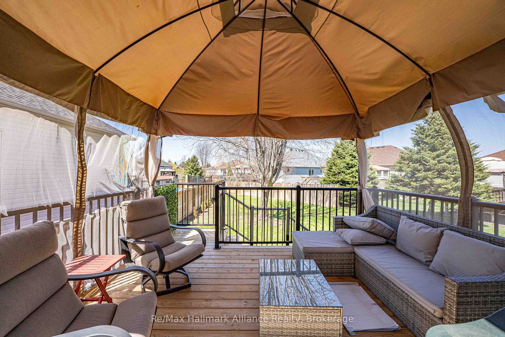 Photo 21 of 20 Meadowood Drive, Wasaga Beach — HOMEH