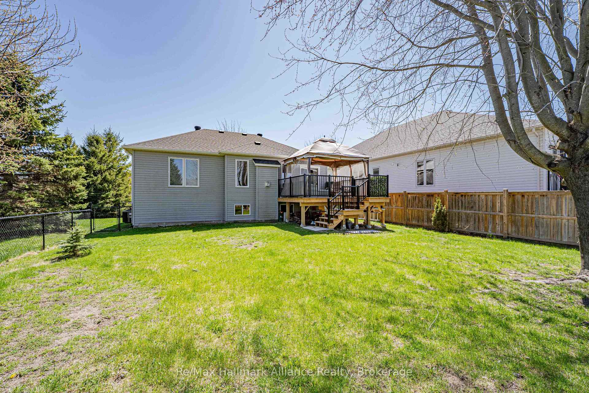 Photo 25 of 20 Meadowood Drive, Wasaga Beach — HOMEH