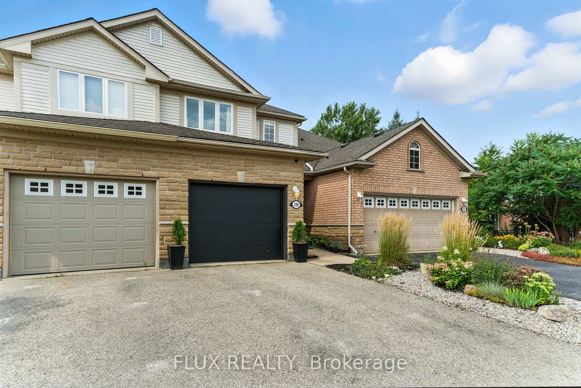 Photo 2 of 120 Reiber Court, Waterloo, Beechwood — HOMEH