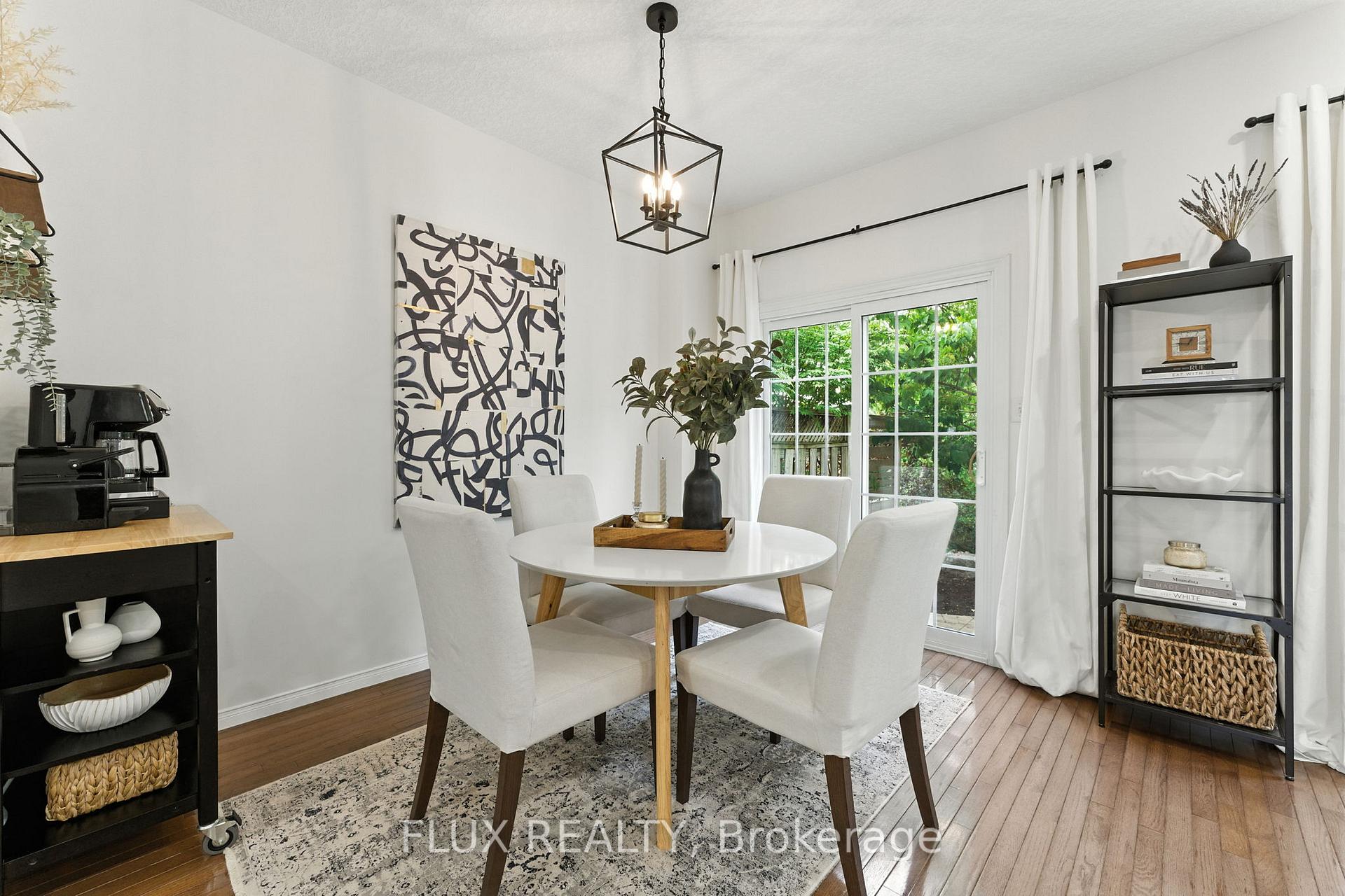 Photo 9 of 120 Reiber Court, Waterloo, Beechwood — HOMEH