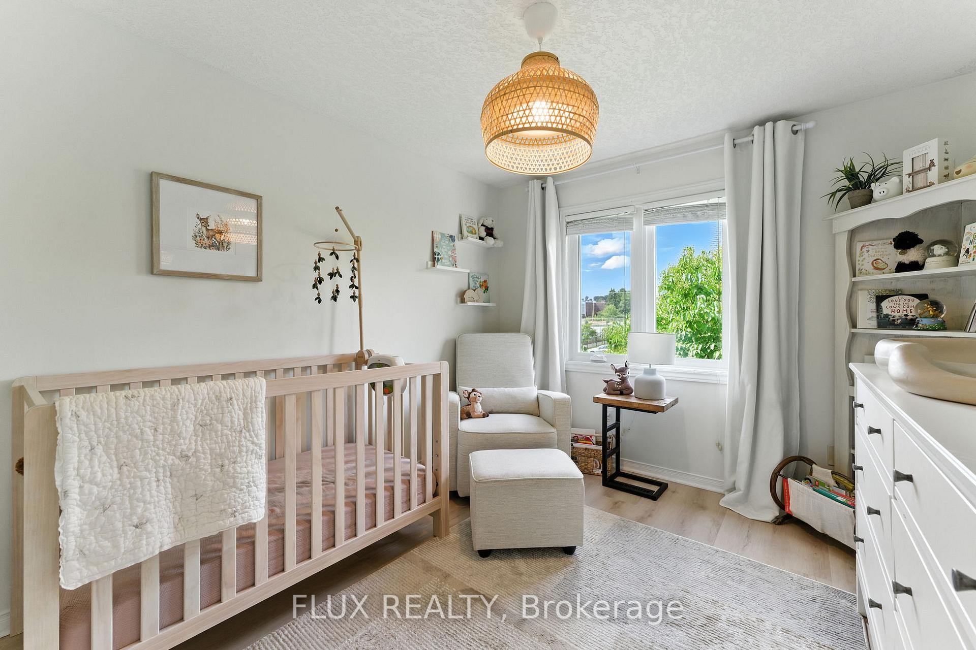 Photo 18 of 120 Reiber Court, Waterloo, Beechwood — HOMEH