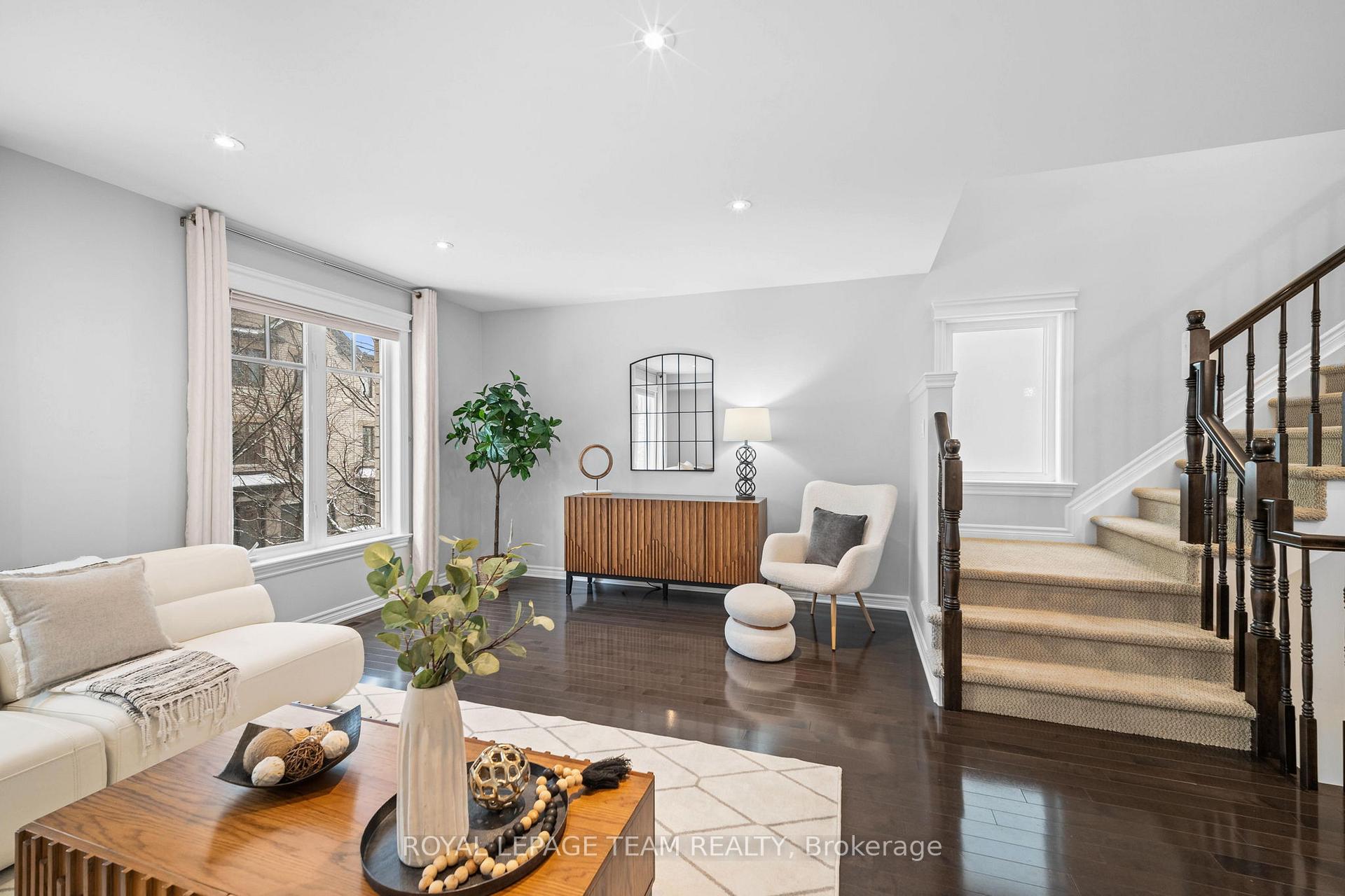Photo 18 of 109 Brilia, Ottawa, Beacon Hill South — HOMEH