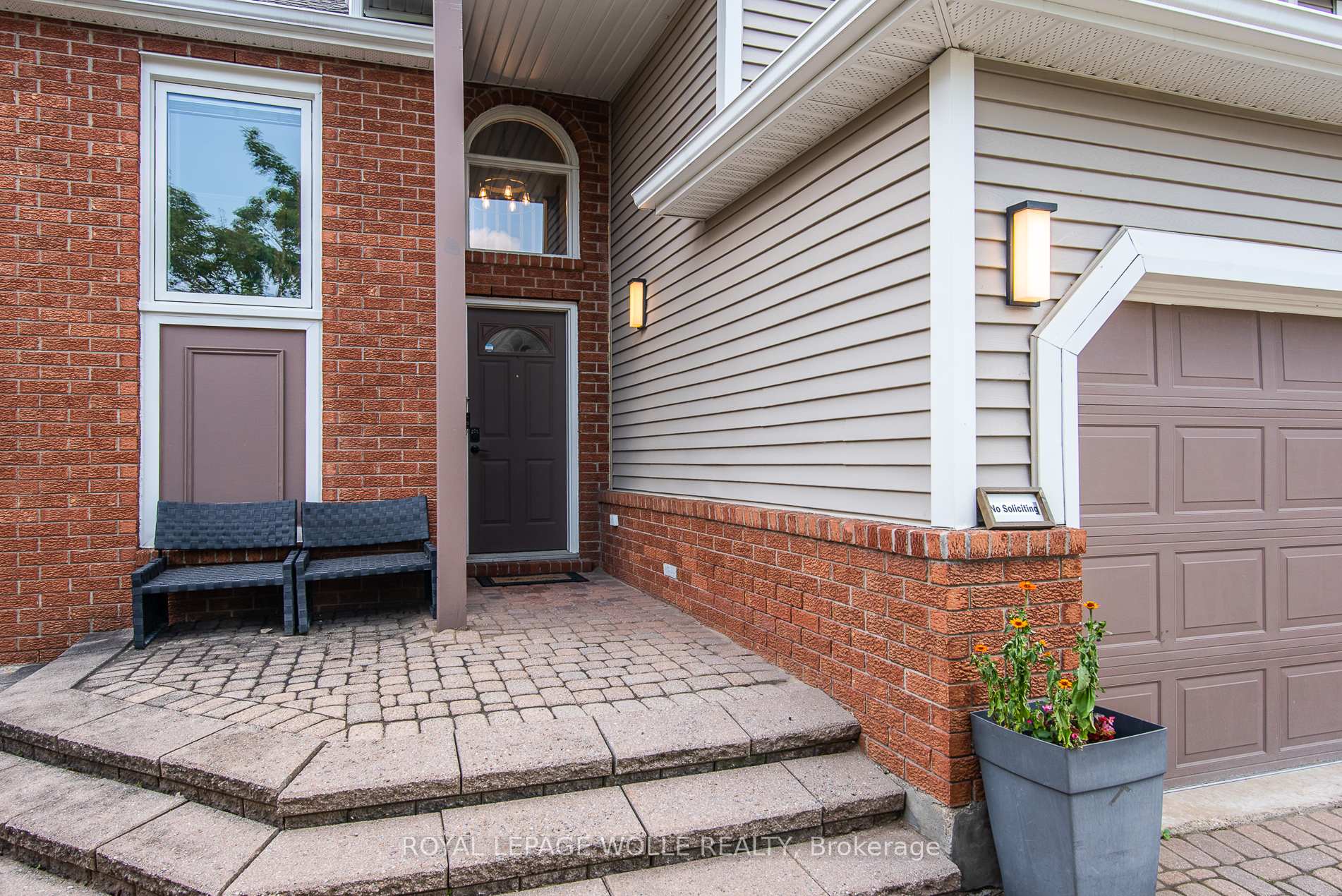 Photo 2 of 518 Baringham Place, Waterloo — HOMEH