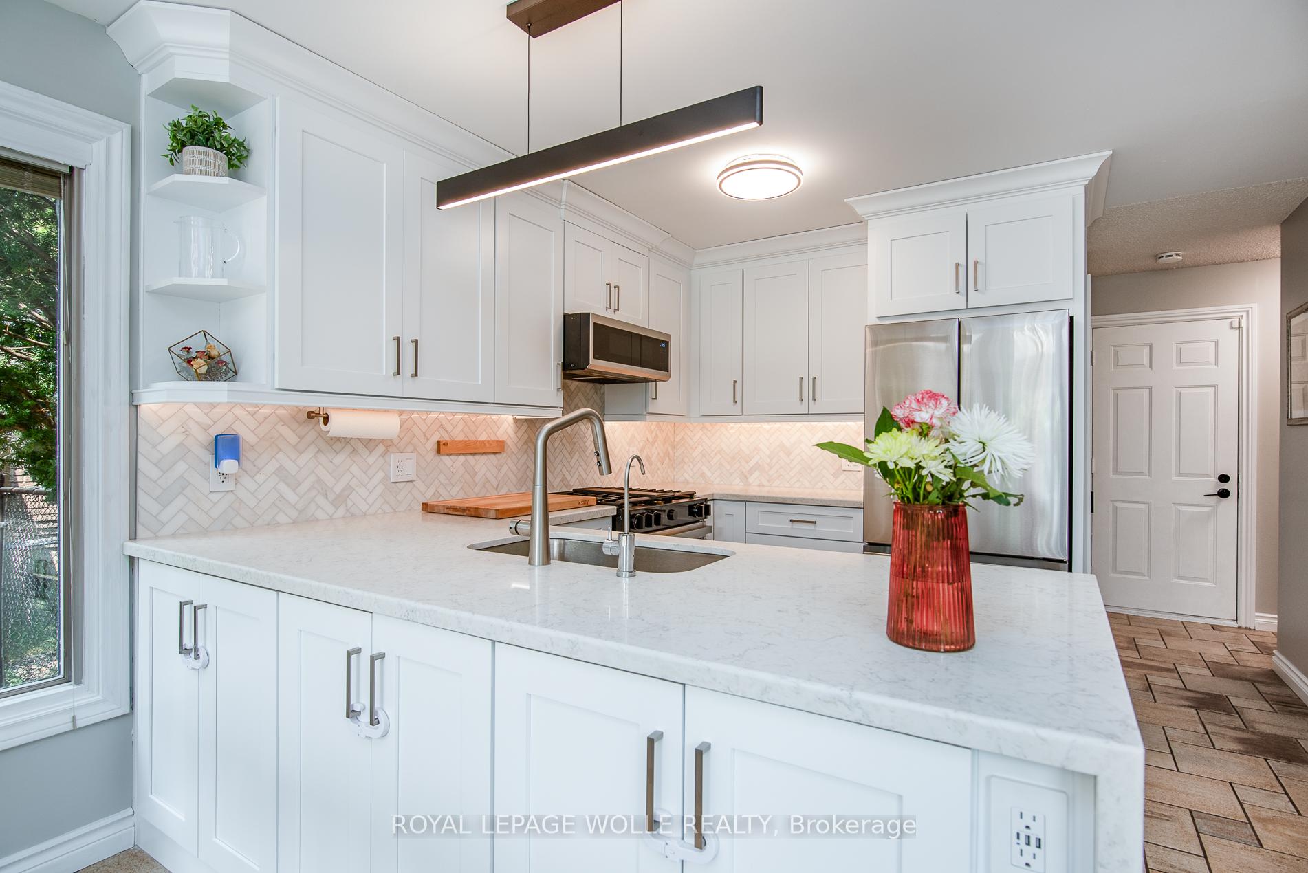 Photo 10 of 518 Baringham Place, Waterloo — HOMEH