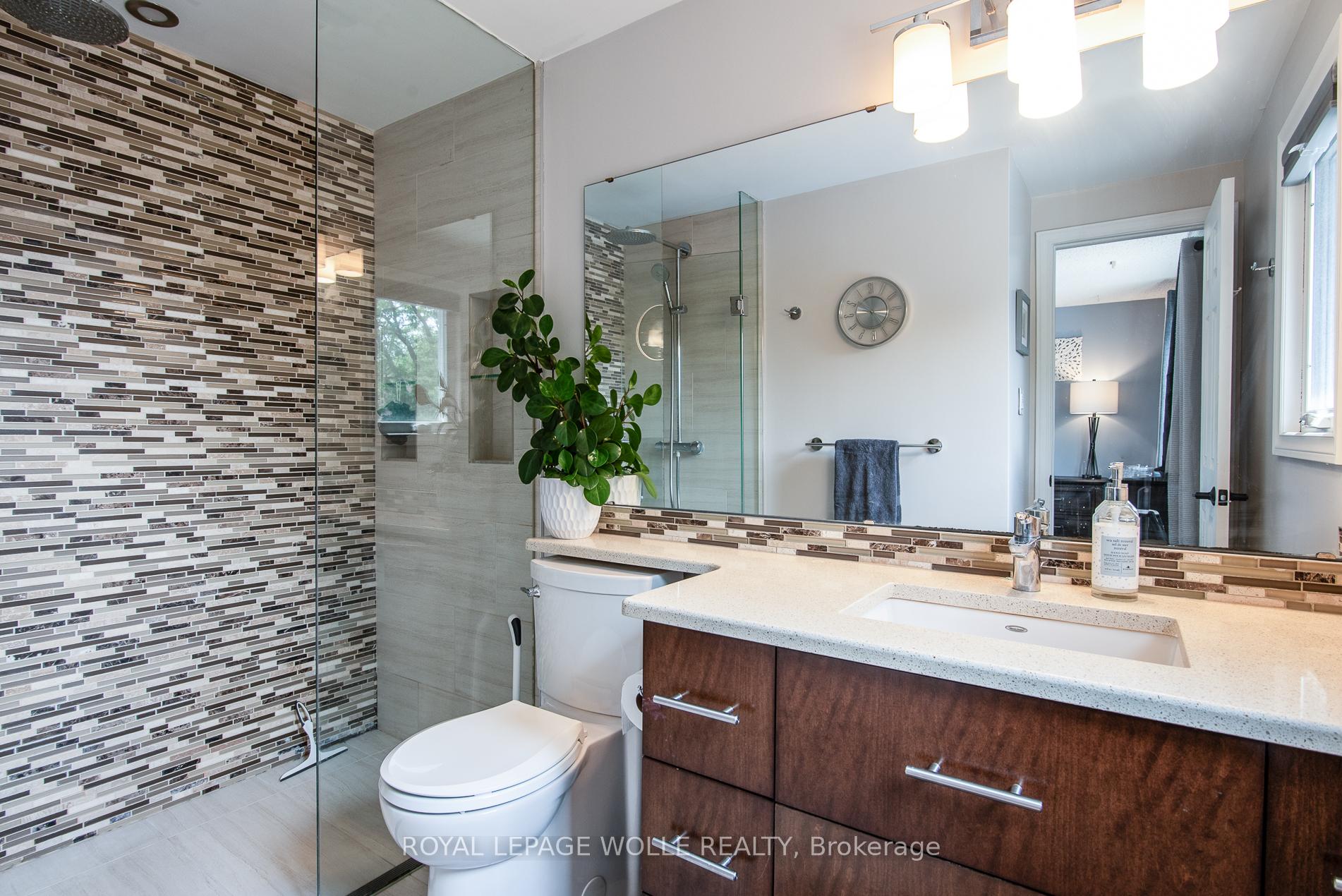 Photo 18 of 518 Baringham Place, Waterloo — HOMEH