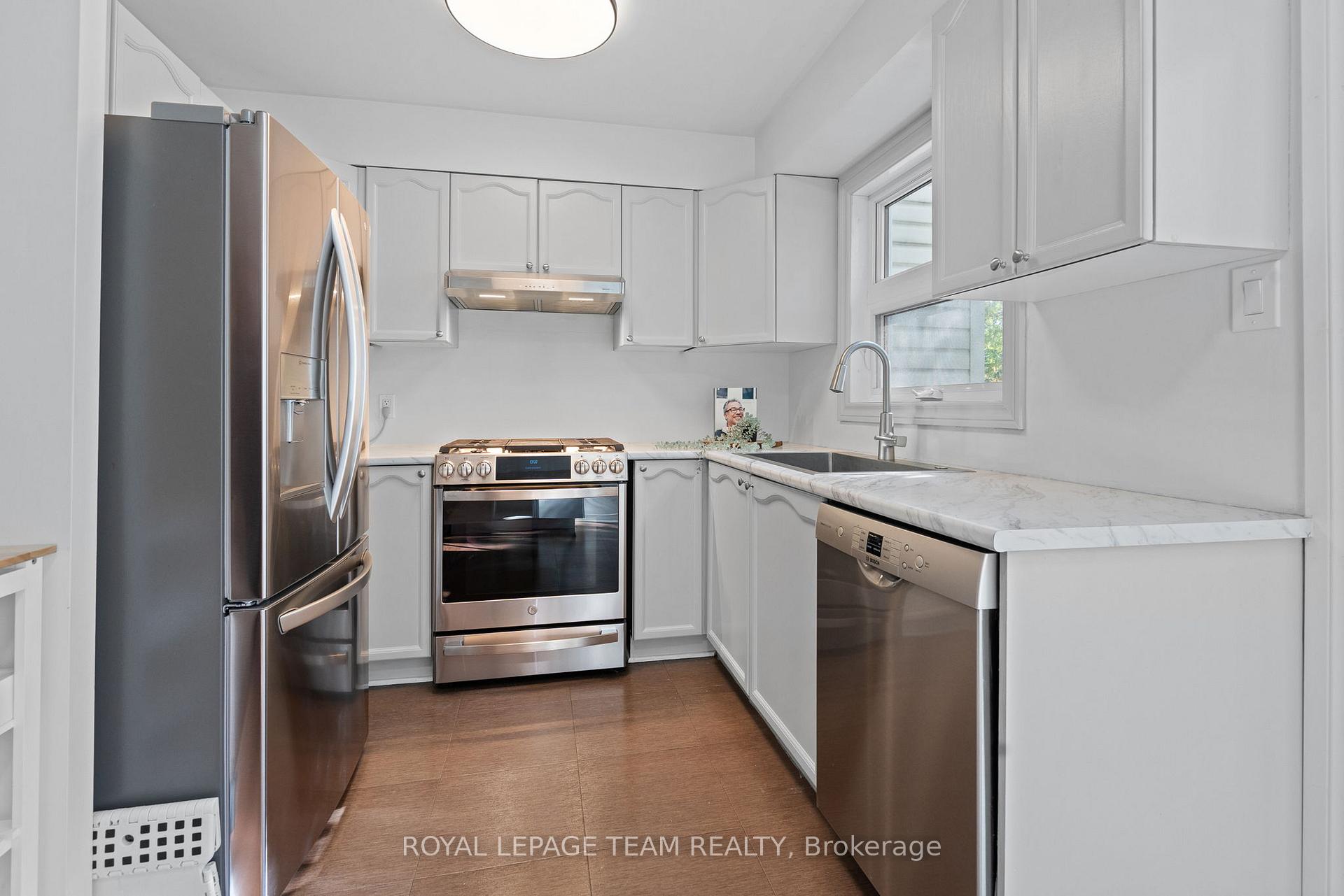 Photo 6 of 230 Currell Avenue, Ottawa, Westboro/Hampton Park — HOMEH