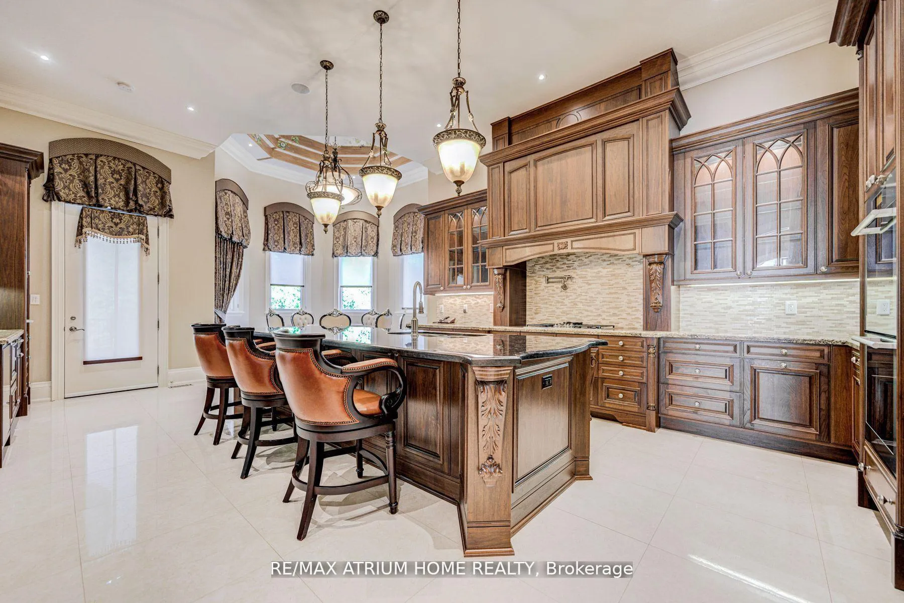 Photo 10 of 71 Grandvista Crescent, Vaughan, Vellore Village — HOMEH