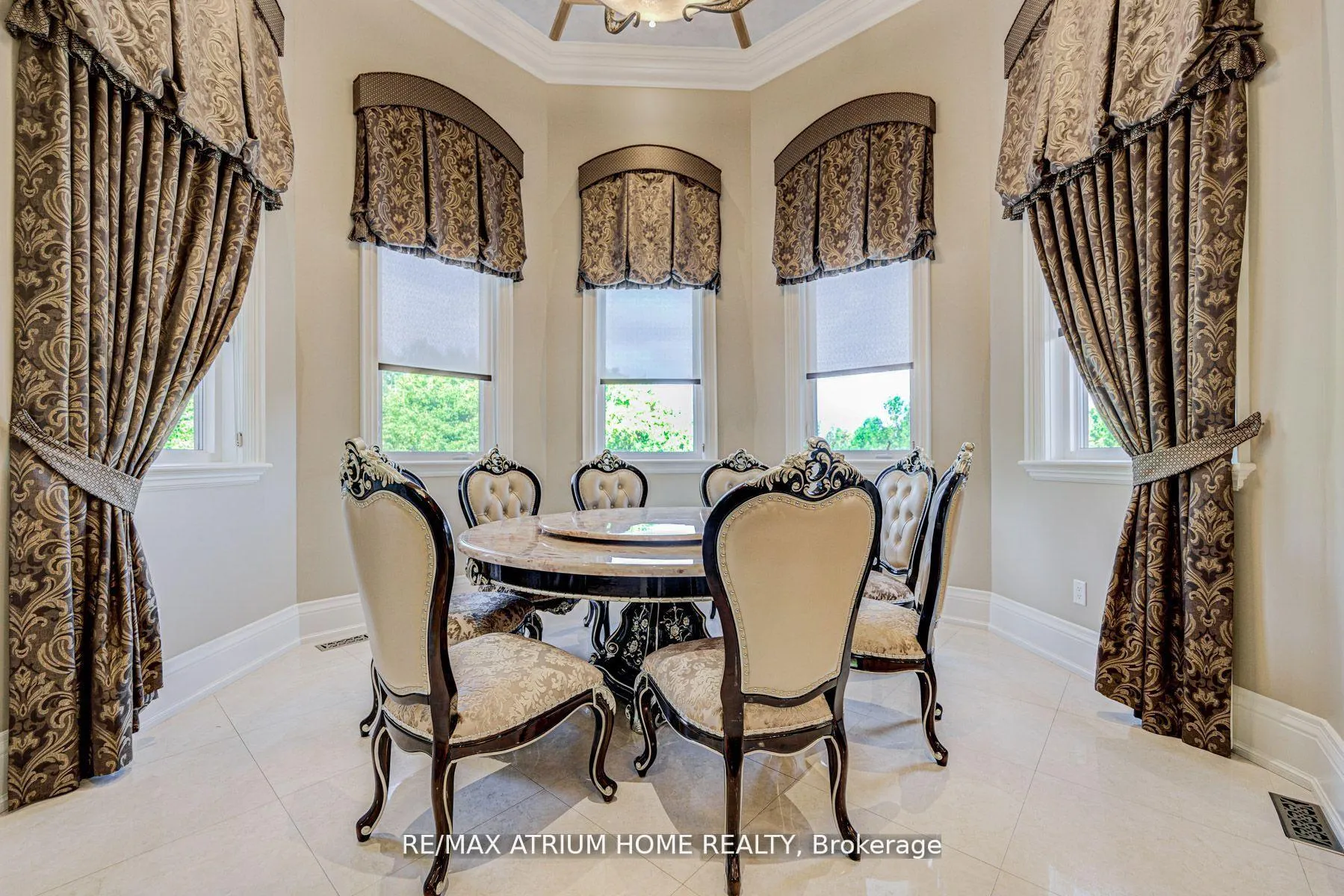 Photo 11 of 71 Grandvista Crescent, Vaughan, Vellore Village — HOMEH