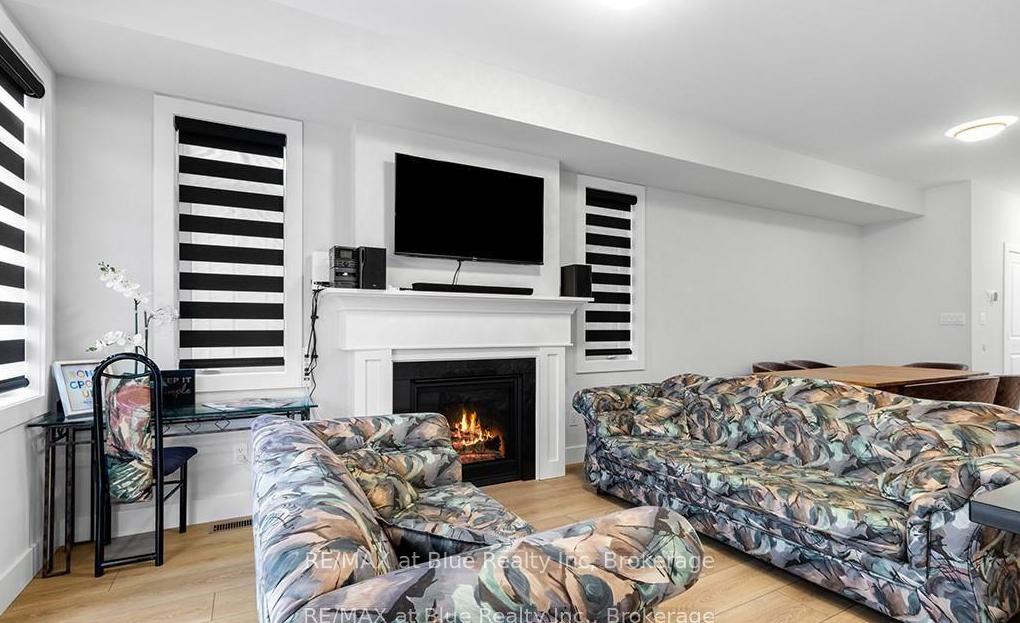 Photo 8 of 123 Black Willow Crescent, Blue Mountains — HOMEH