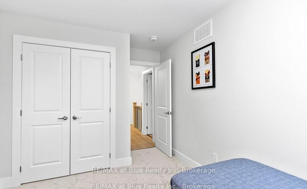 Photo 33 of 123 Black Willow Crescent, Blue Mountains — HOMEH