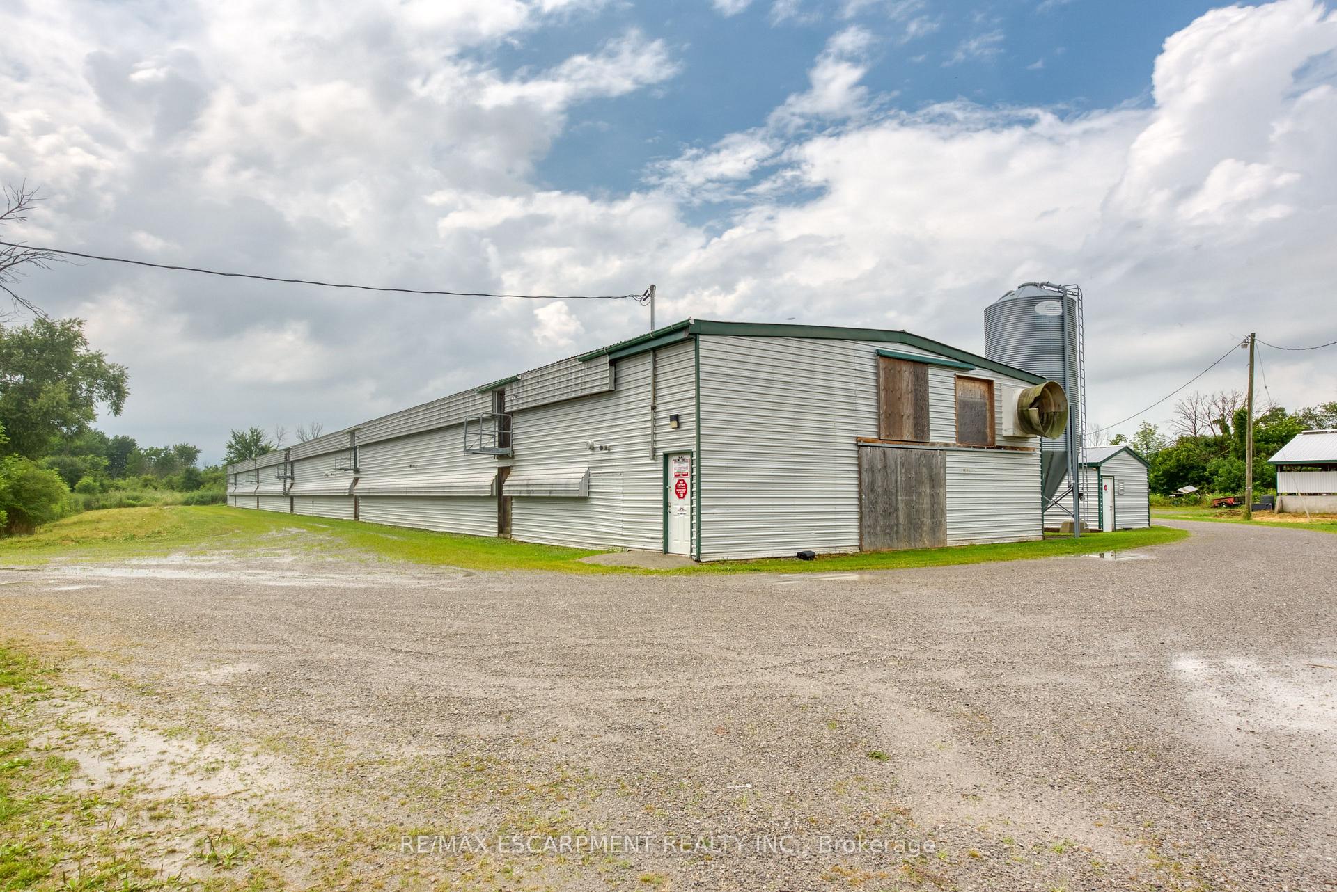 Photo 8 of 12750 Mittlestaedt Road, Wainfleet, Lakeshore — HOMEH