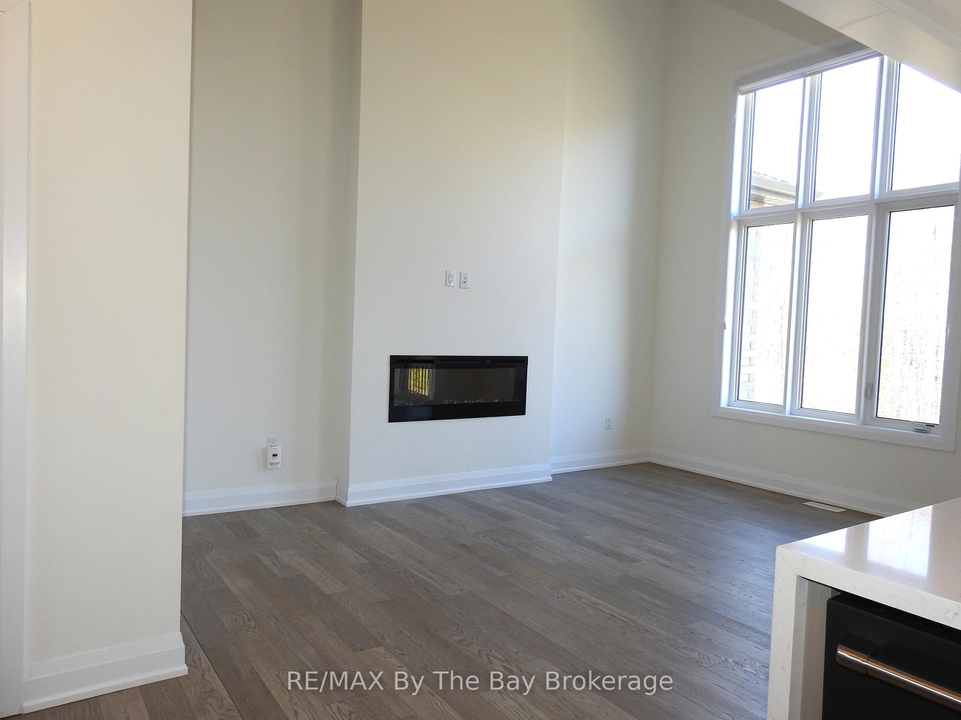 Photo 10 of 35 Del Ray Crescent, Wasaga Beach — HOMEH