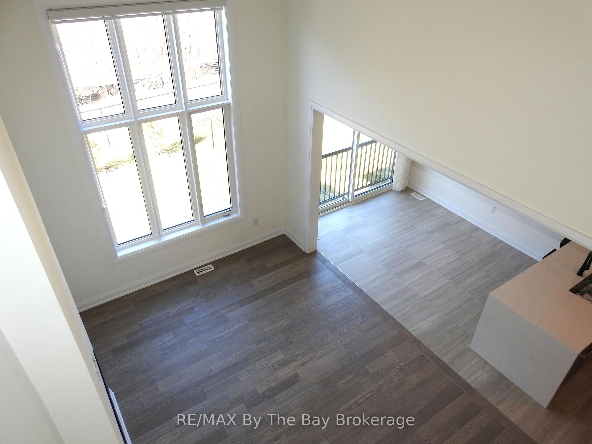 Photo 12 of 35 Del Ray Crescent, Wasaga Beach — HOMEH