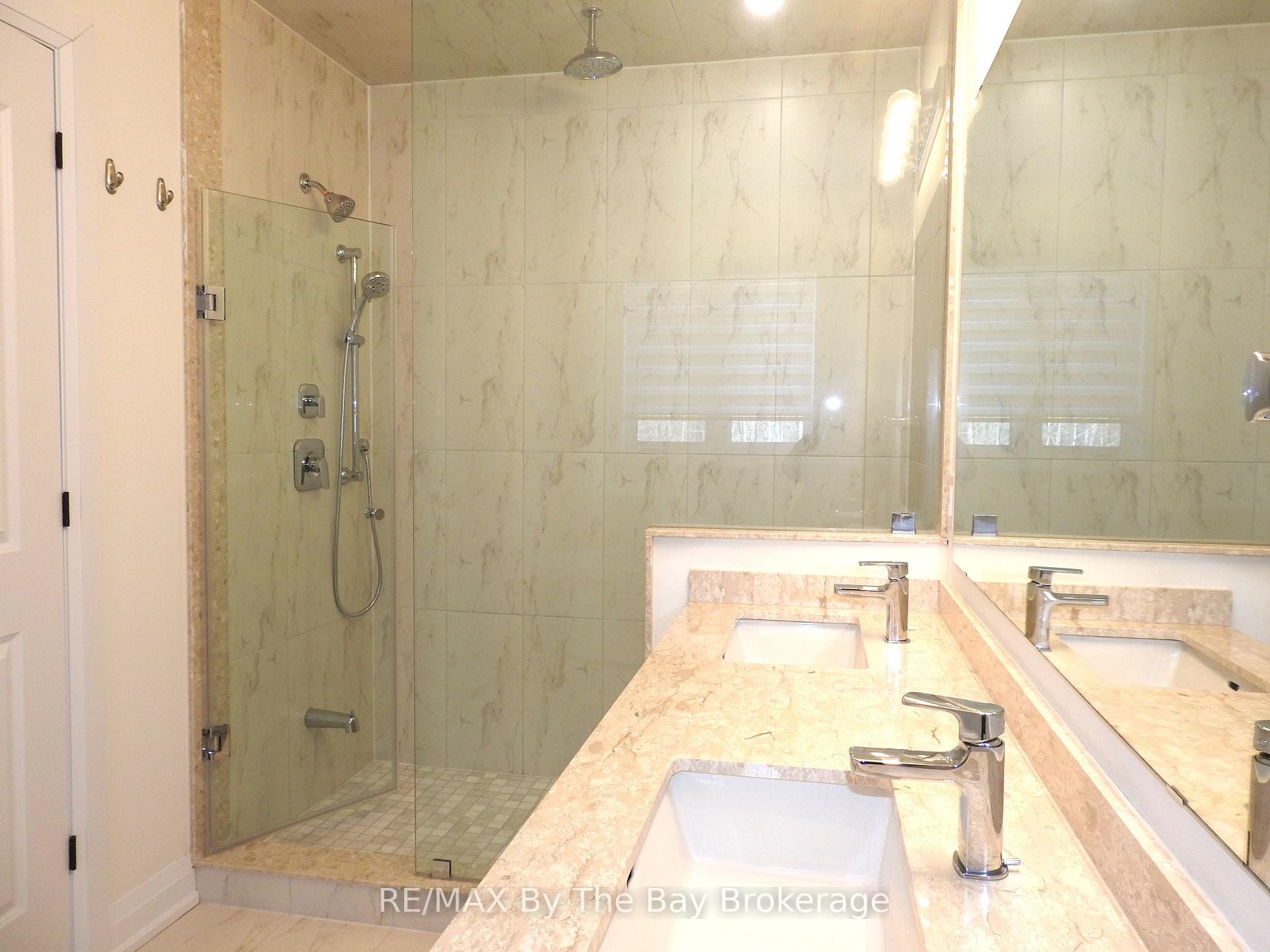 Photo 15 of 35 Del Ray Crescent, Wasaga Beach — HOMEH