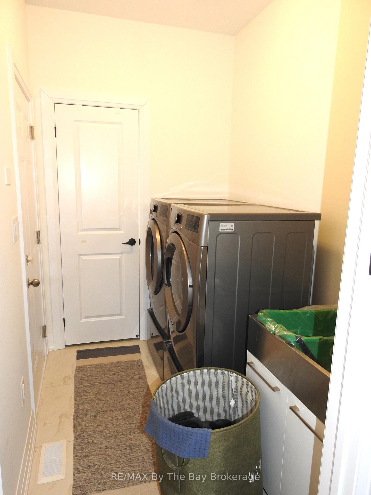 Photo 18 of 35 Del Ray Crescent, Wasaga Beach — HOMEH