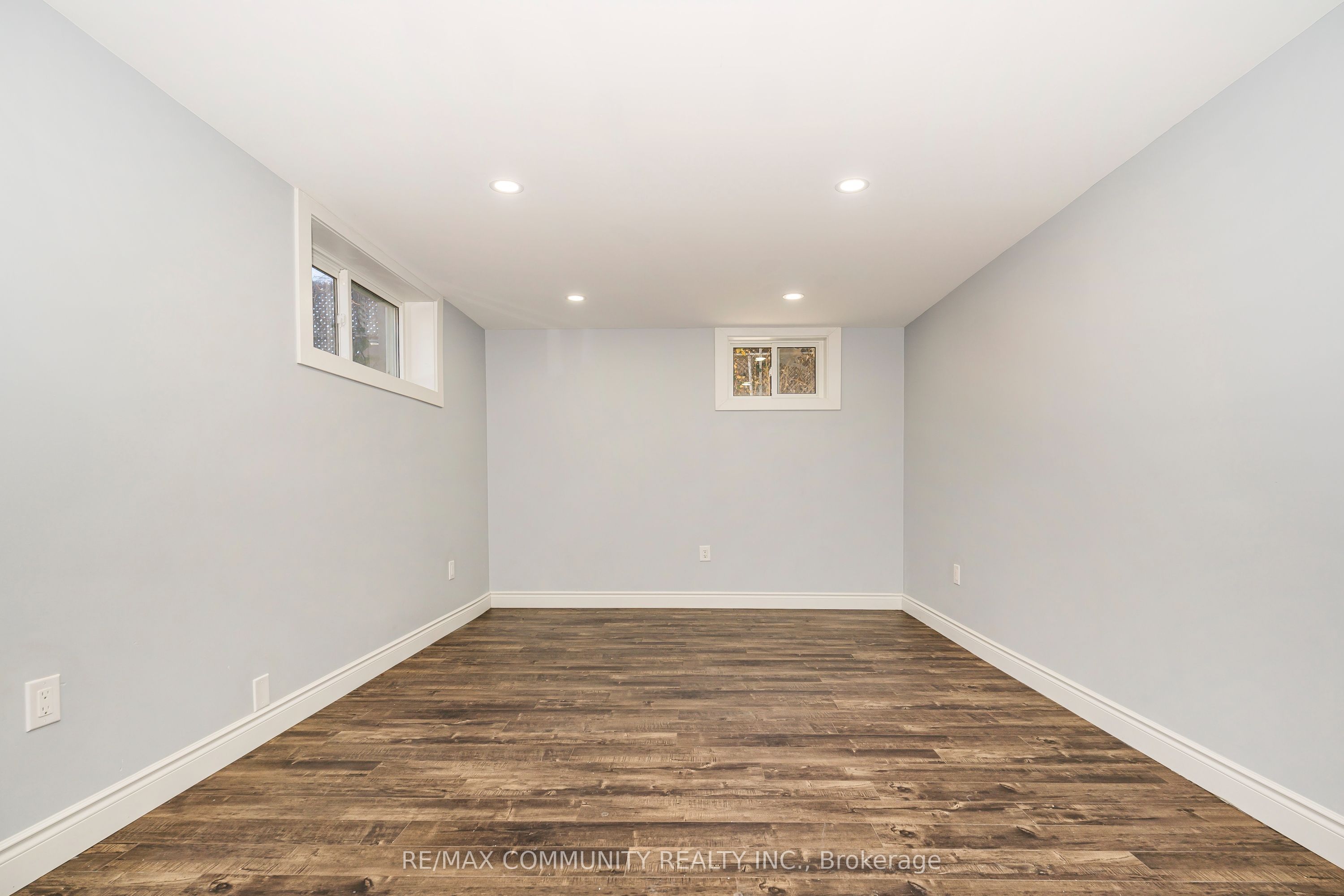 Photo 31 of 36 Jones Avenue, Oshawa, Centennial — HOMEH