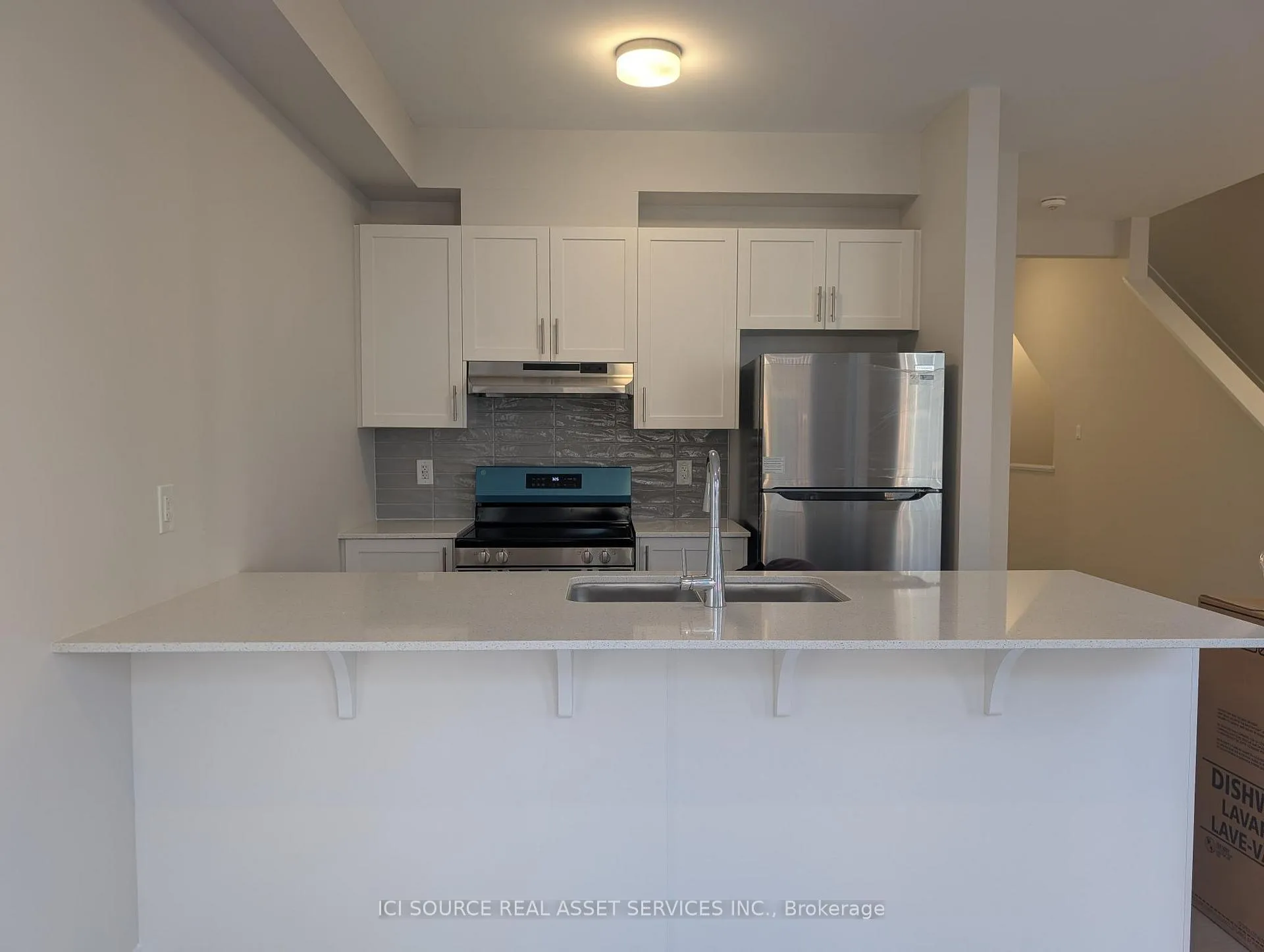 Photo 1 of 375 Les Emmerson Drive, Ottawa, Barrhaven - Heritage Park — HOMEH