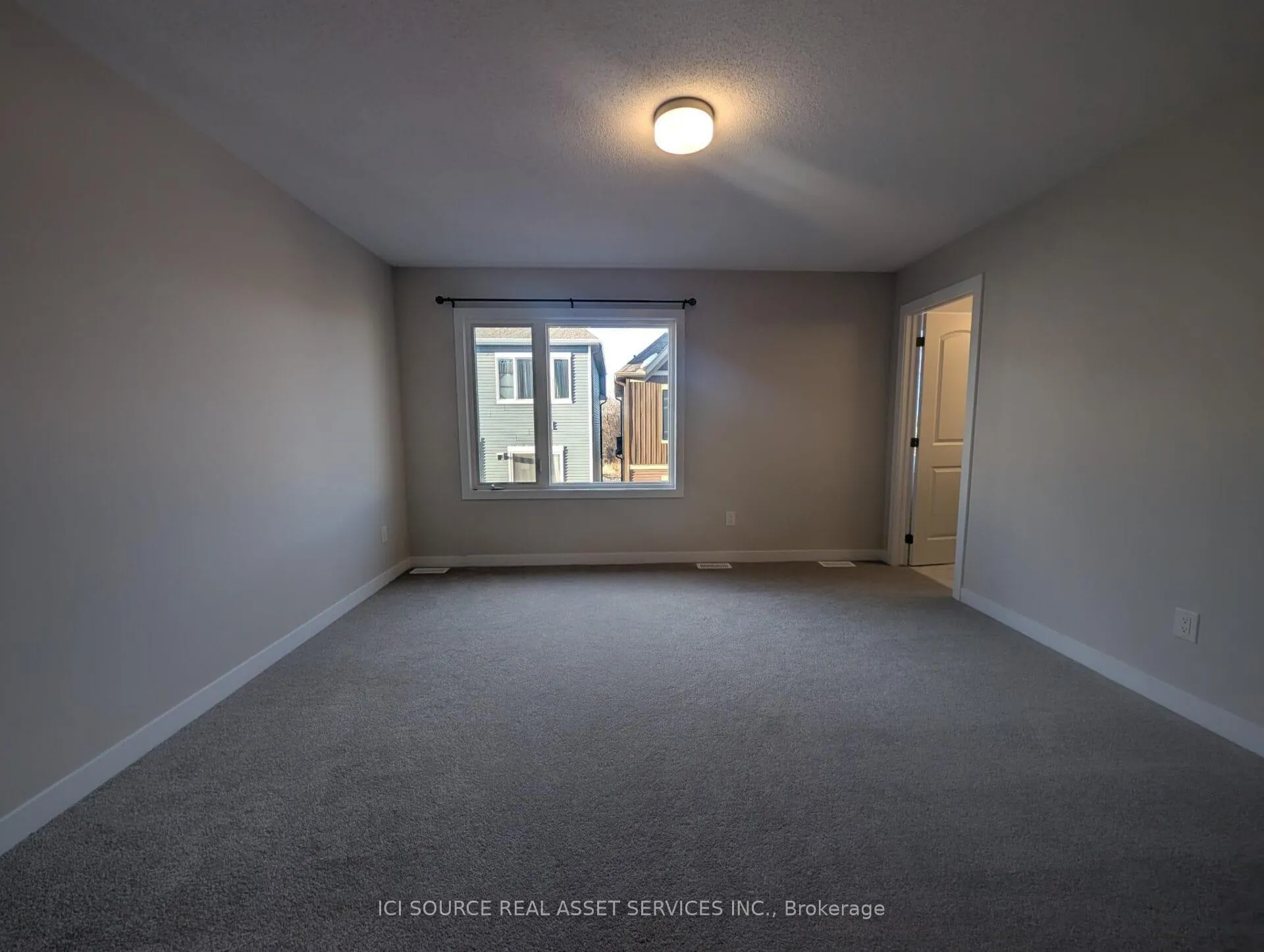 Photo 18 of 375 Les Emmerson Drive, Ottawa, Barrhaven - Heritage Park — HOMEH
