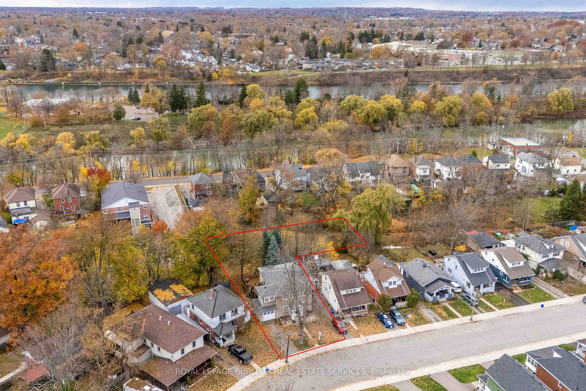 Photo 1 of 19 Margery Road, Welland, Welland Downtown — HOMEH