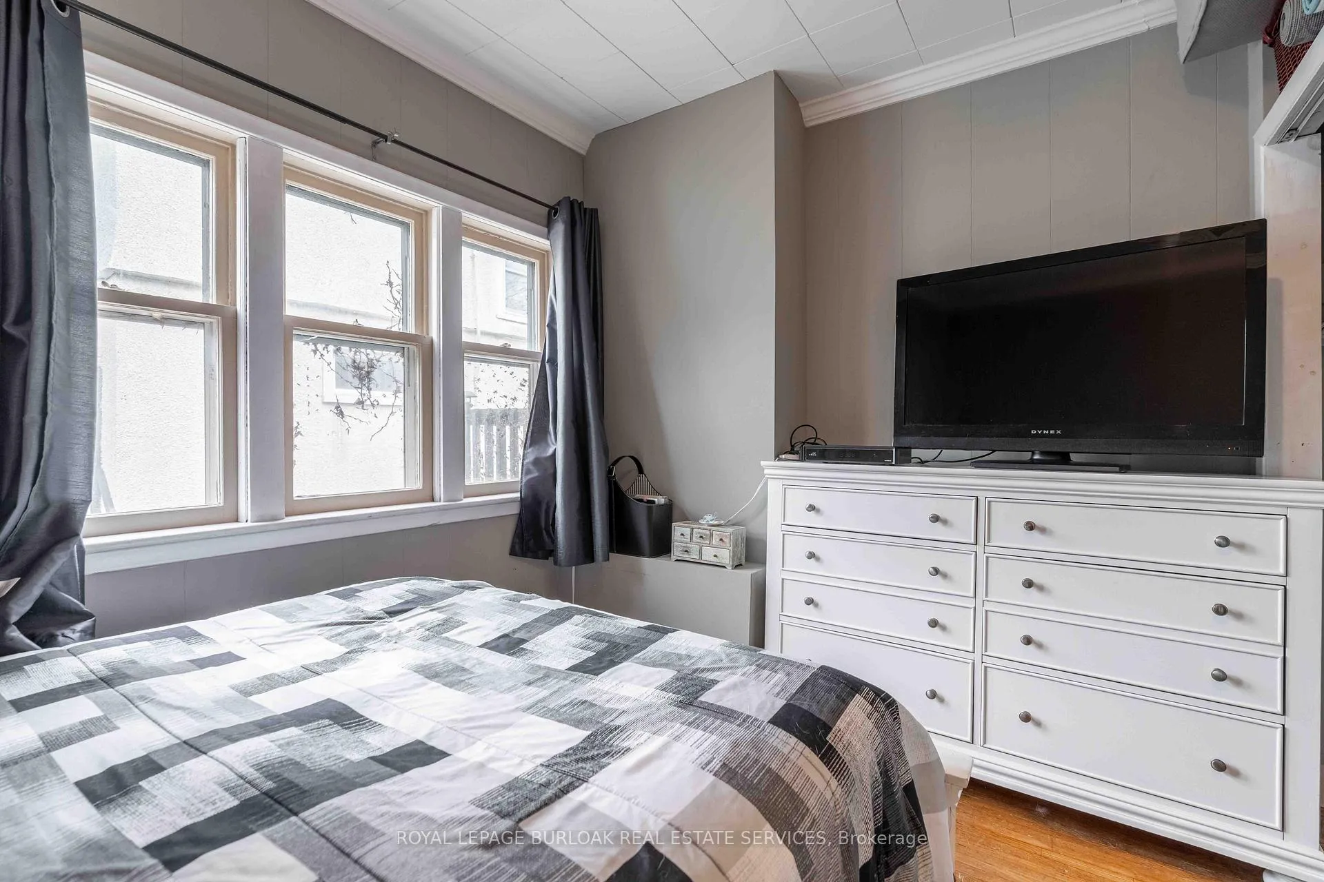 Photo 11 of 19 Margery Road, Welland, Welland Downtown — HOMEH
