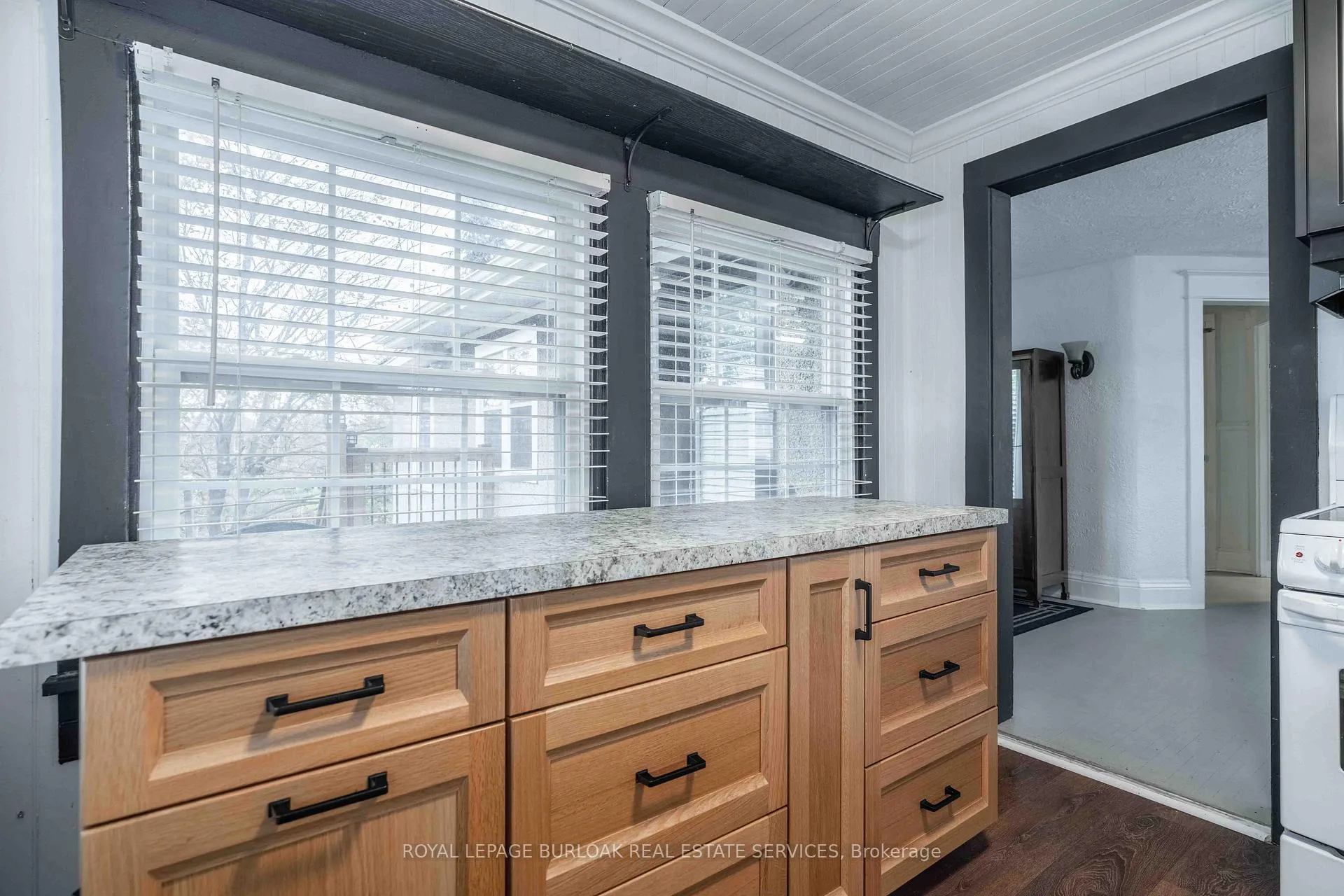 Photo 20 of 19 Margery Road, Welland, Welland Downtown — HOMEH