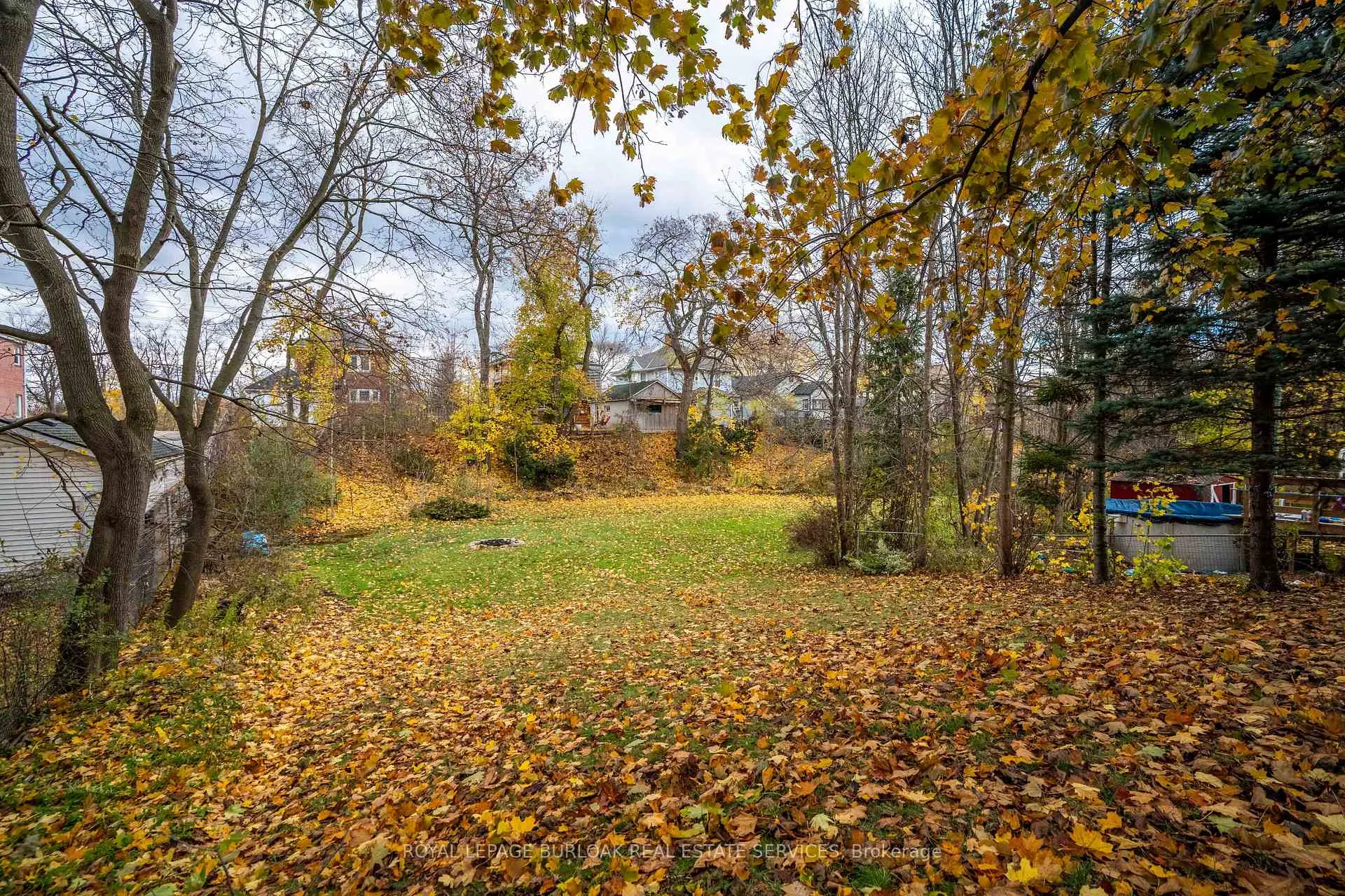Photo 30 of 19 Margery Road, Welland, Welland Downtown — HOMEH