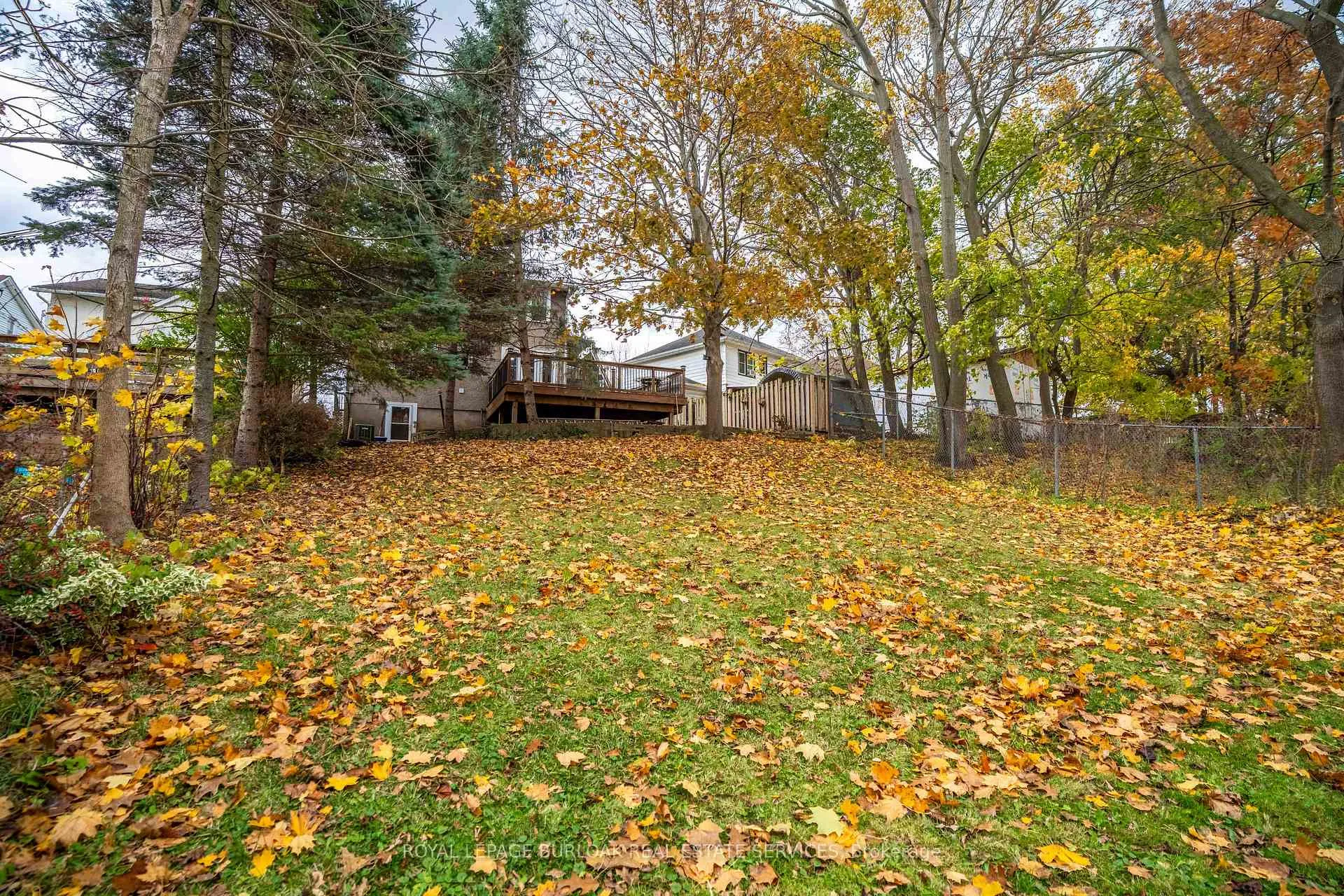 Photo 31 of 19 Margery Road, Welland, Welland Downtown — HOMEH