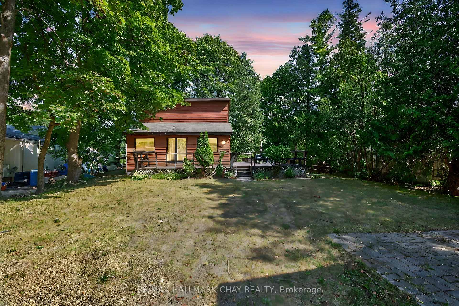 Photo 1 of 566 Oxbow Park Drive, Wasaga Beach — HOMEH