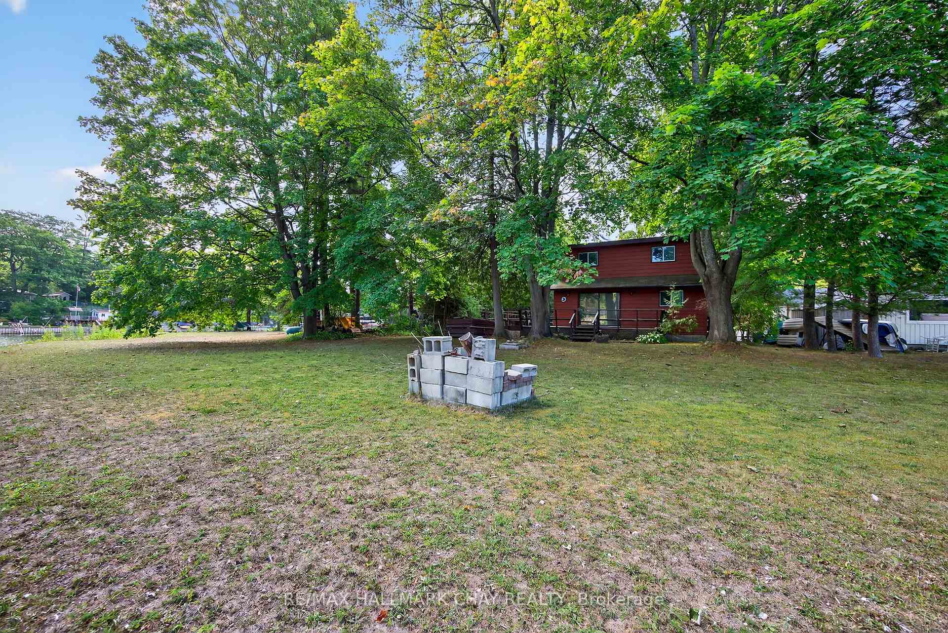 Photo 35 of 566 Oxbow Park Drive, Wasaga Beach — HOMEH