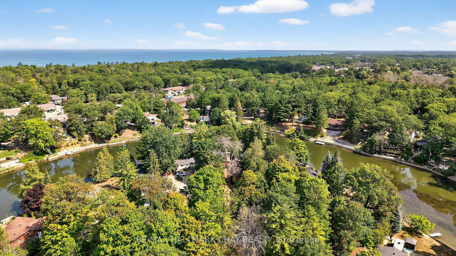 Photo 38 of 566 Oxbow Park Drive, Wasaga Beach — HOMEH